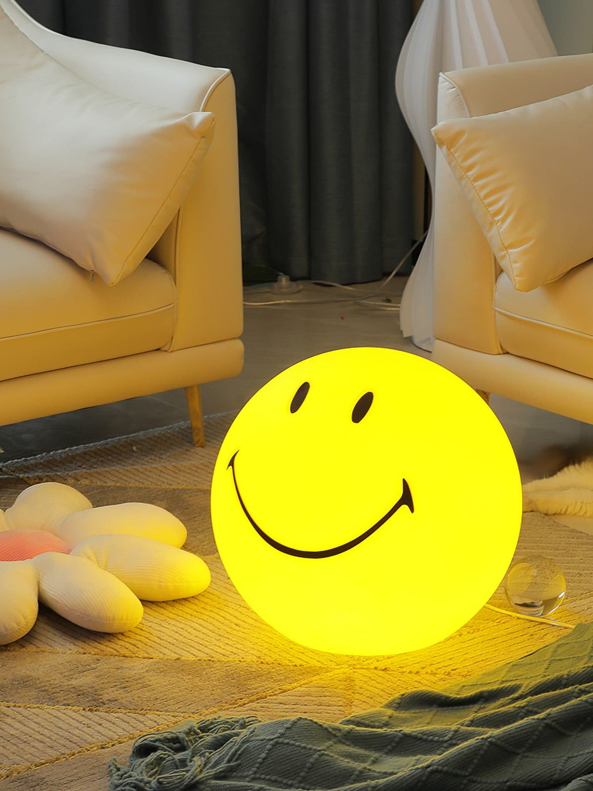 Smiley Table Lamp – detail 15