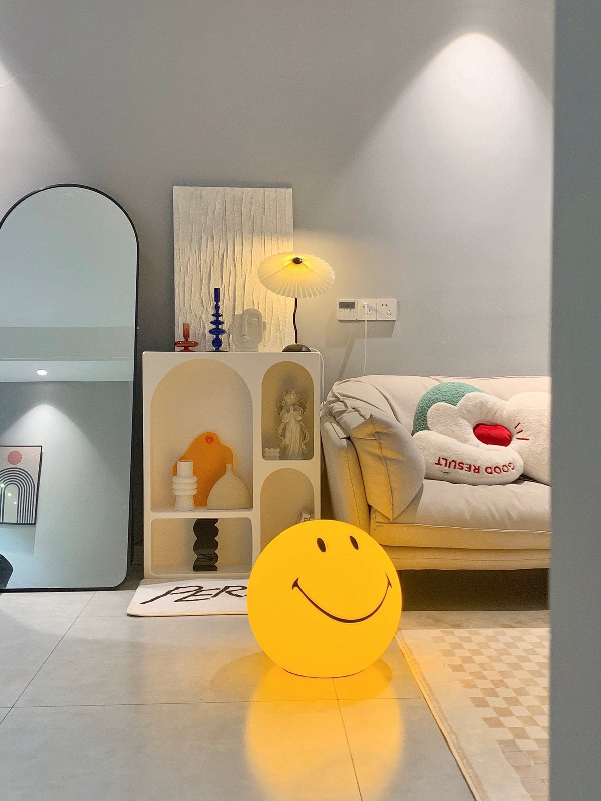 Smiley Table Lamp – detail 37