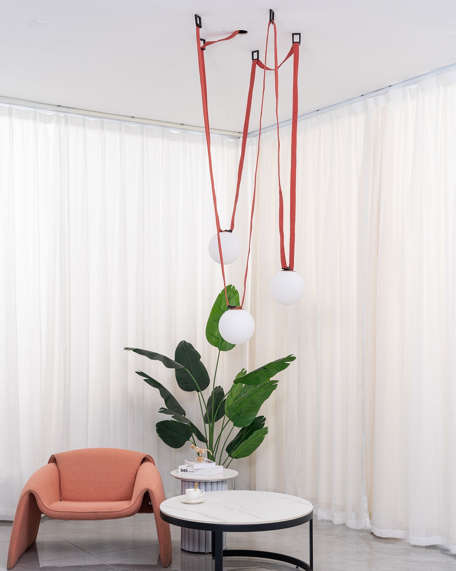Neroiell Globe Pendant Light