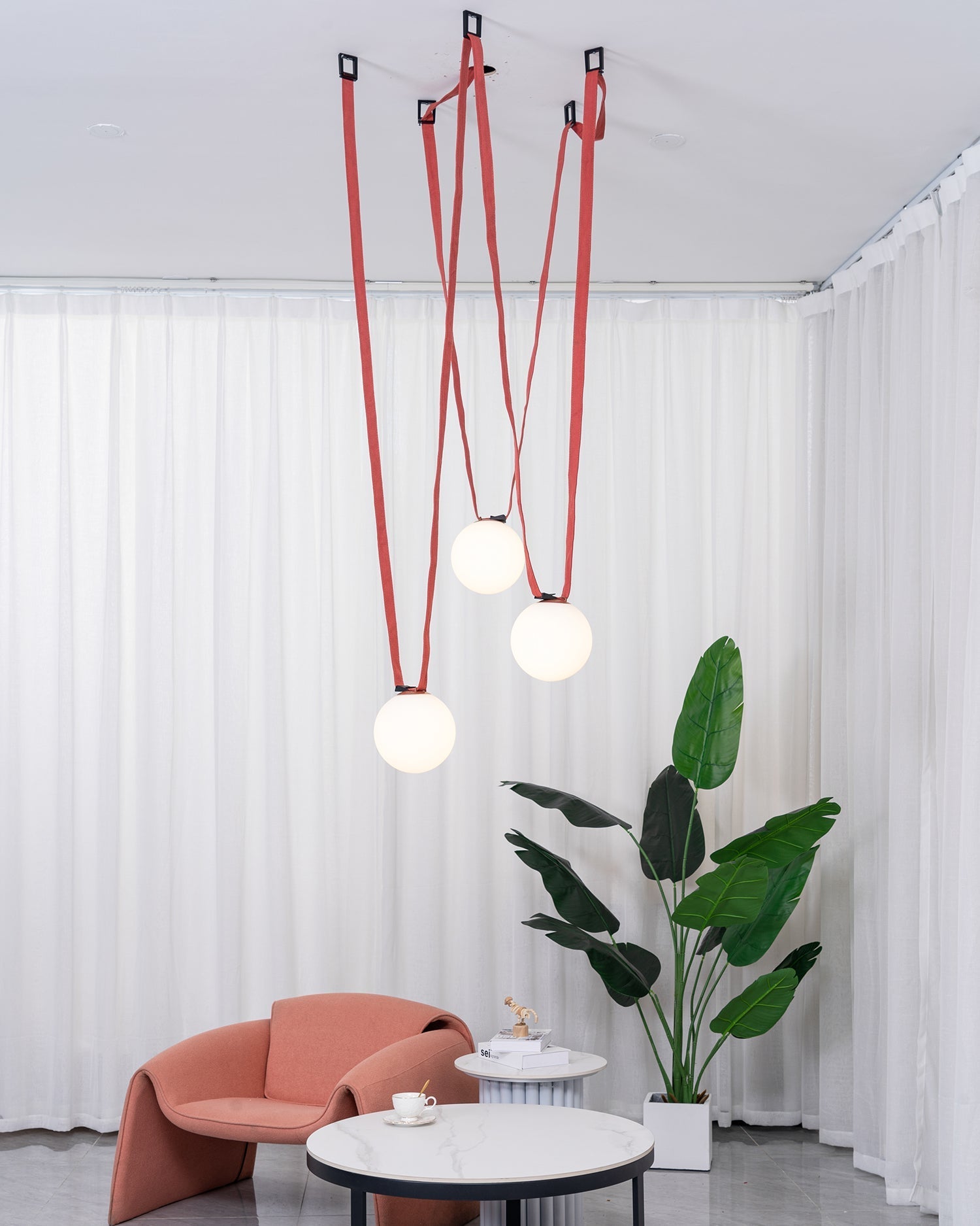 Neroiell Globe Pendant Light