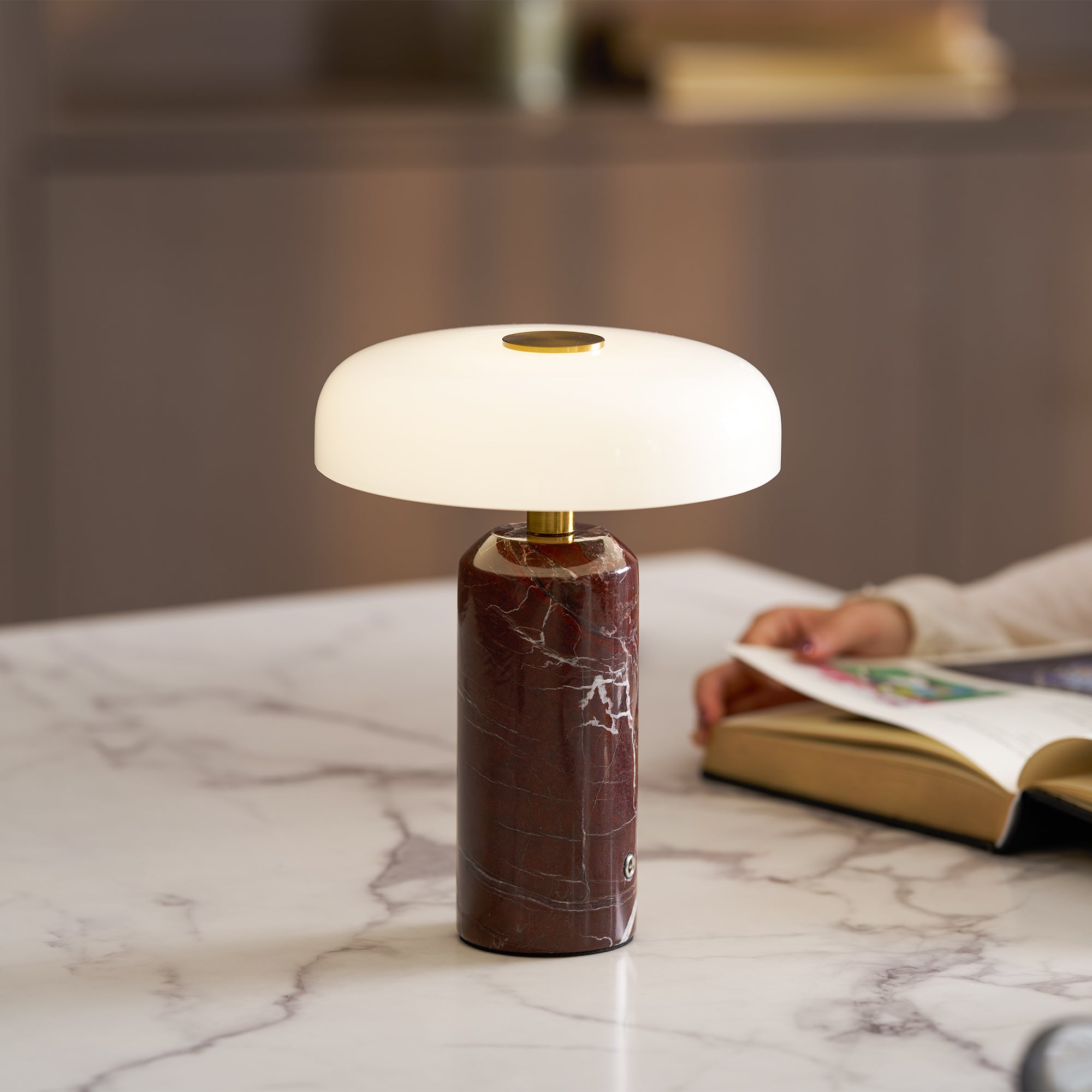 Sagean Marble Table Lamp