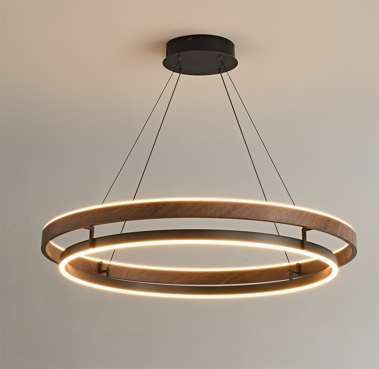 Arcorra Modern Chandelier