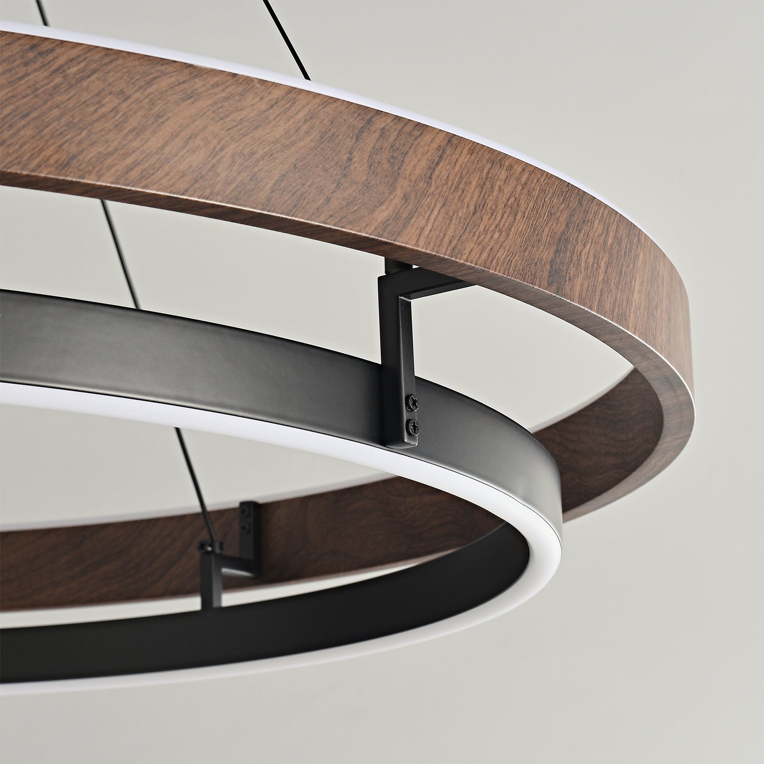 Arcorra Modern Chandelier