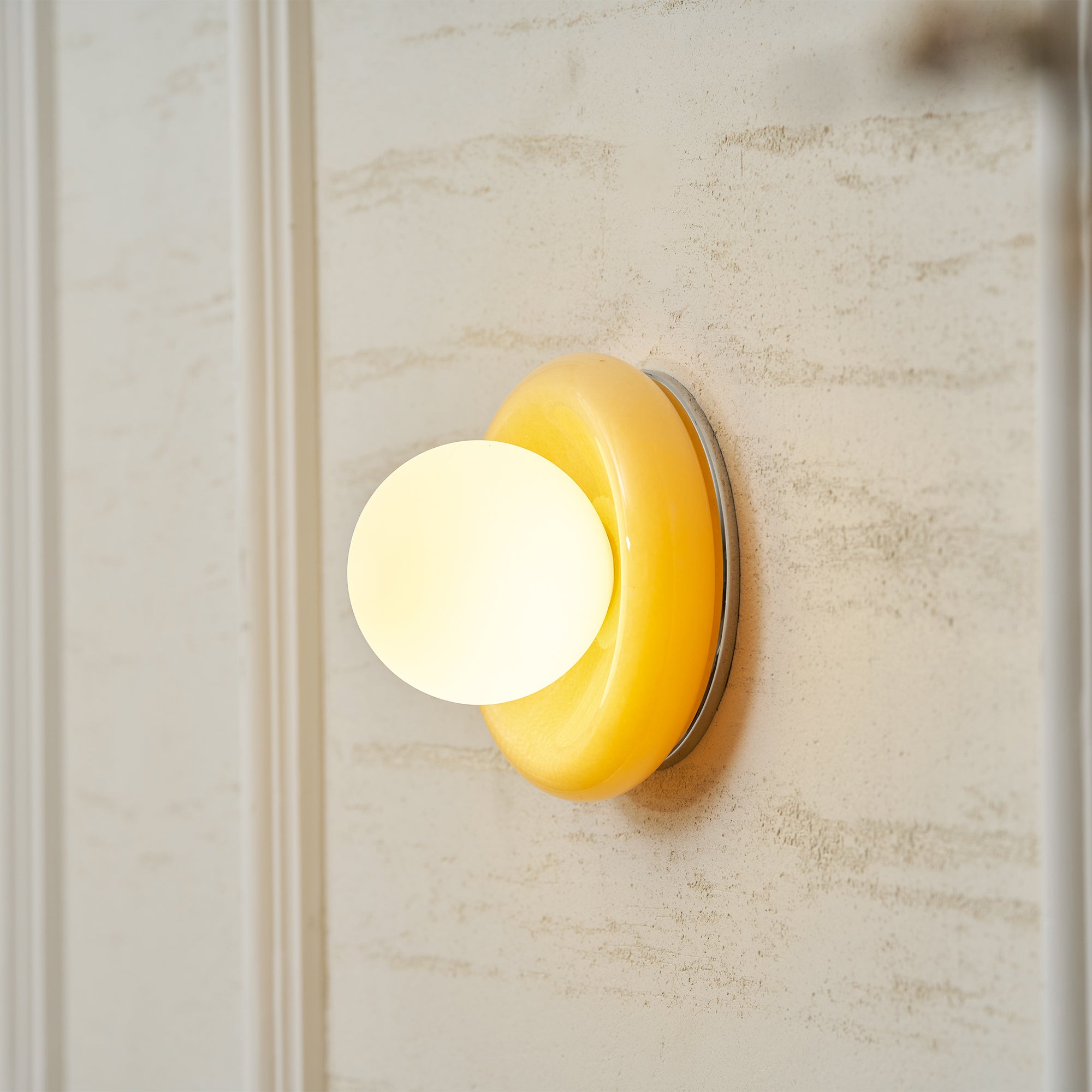 Wyno Wall Light