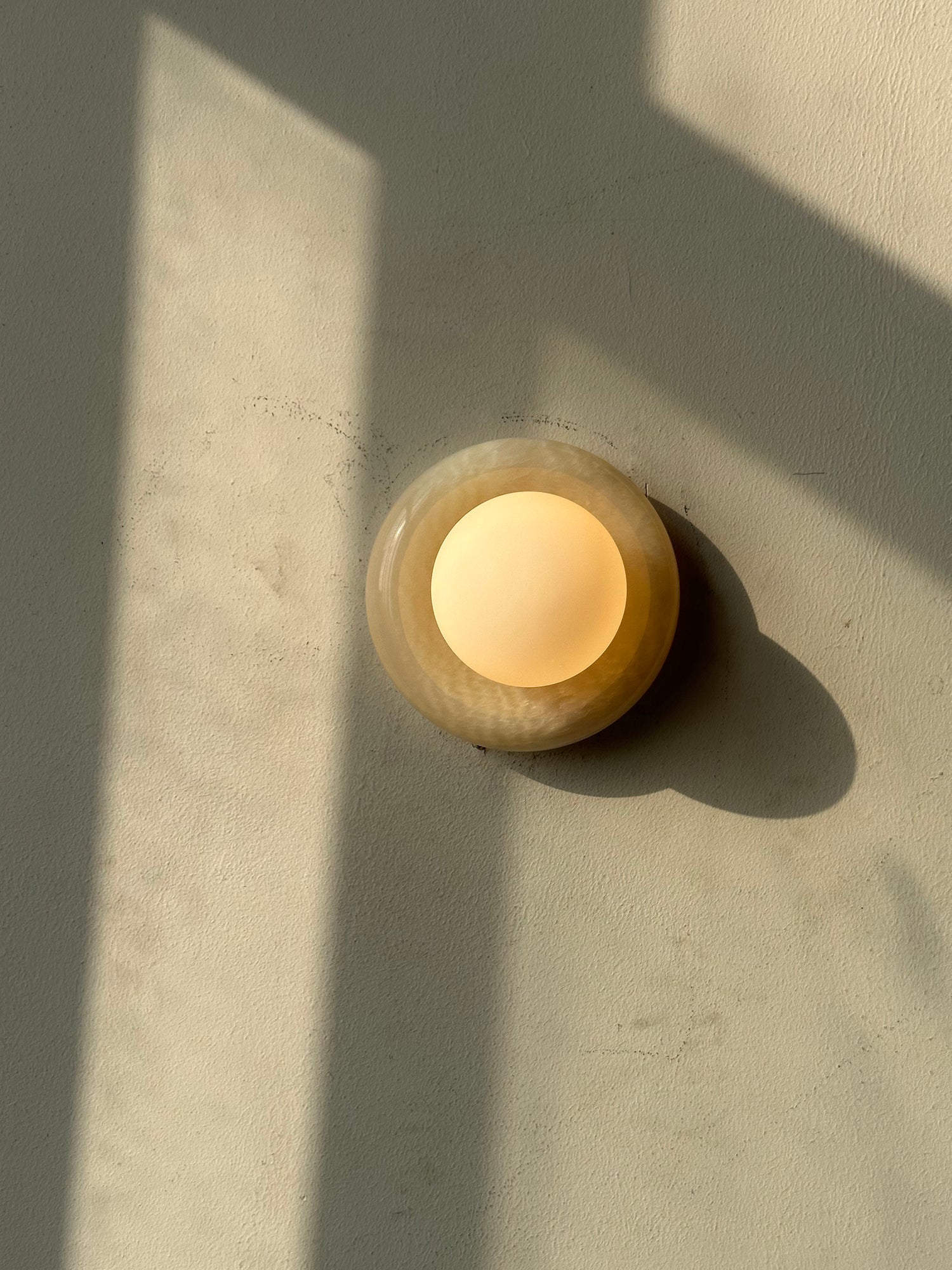 Wyno Wall Light