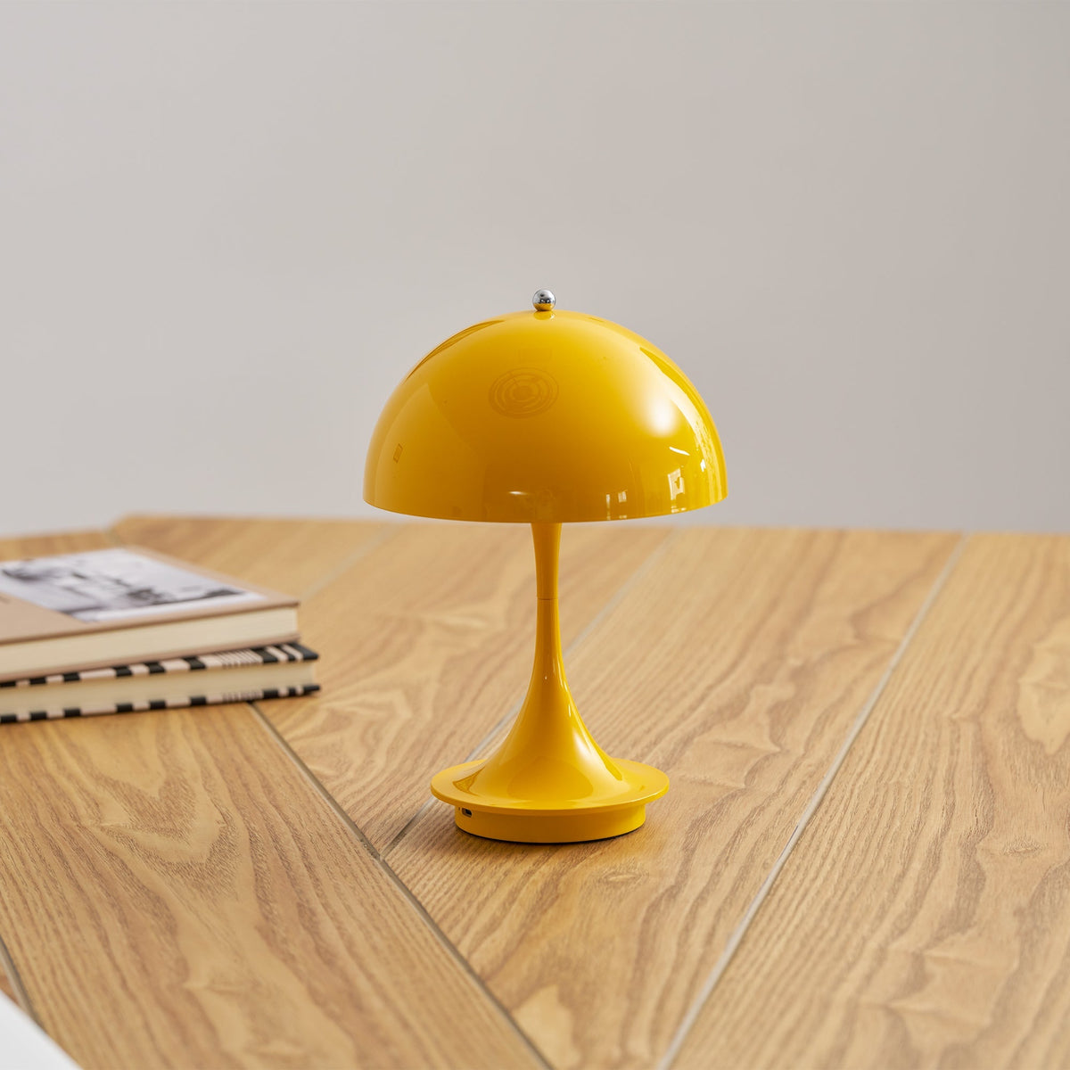 Rivum Outdoor Table Lamp