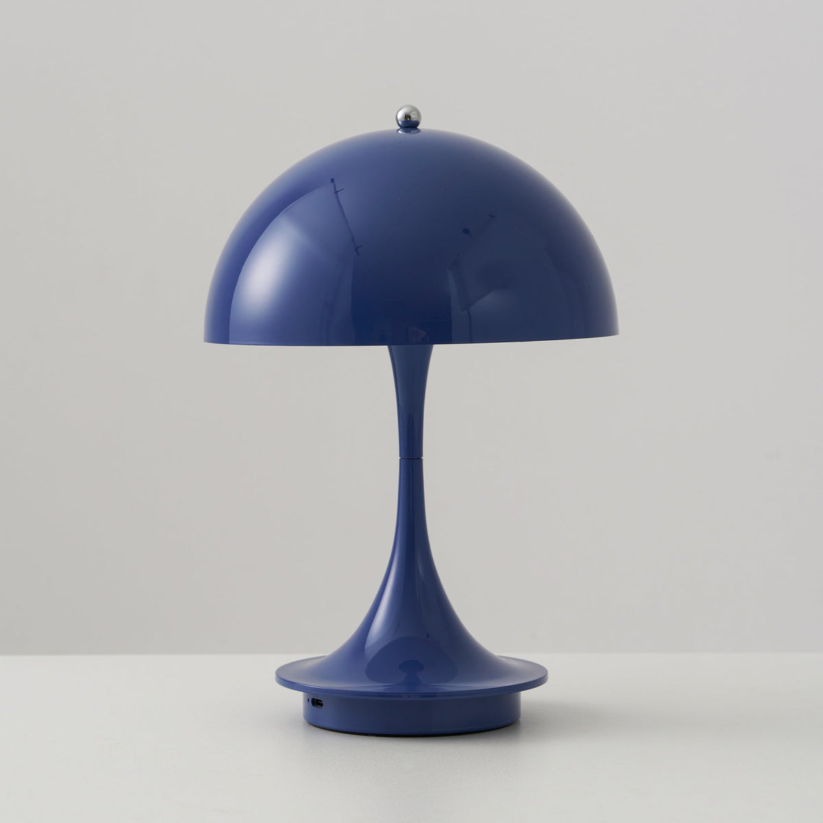 Rivum Outdoor Table Lamp