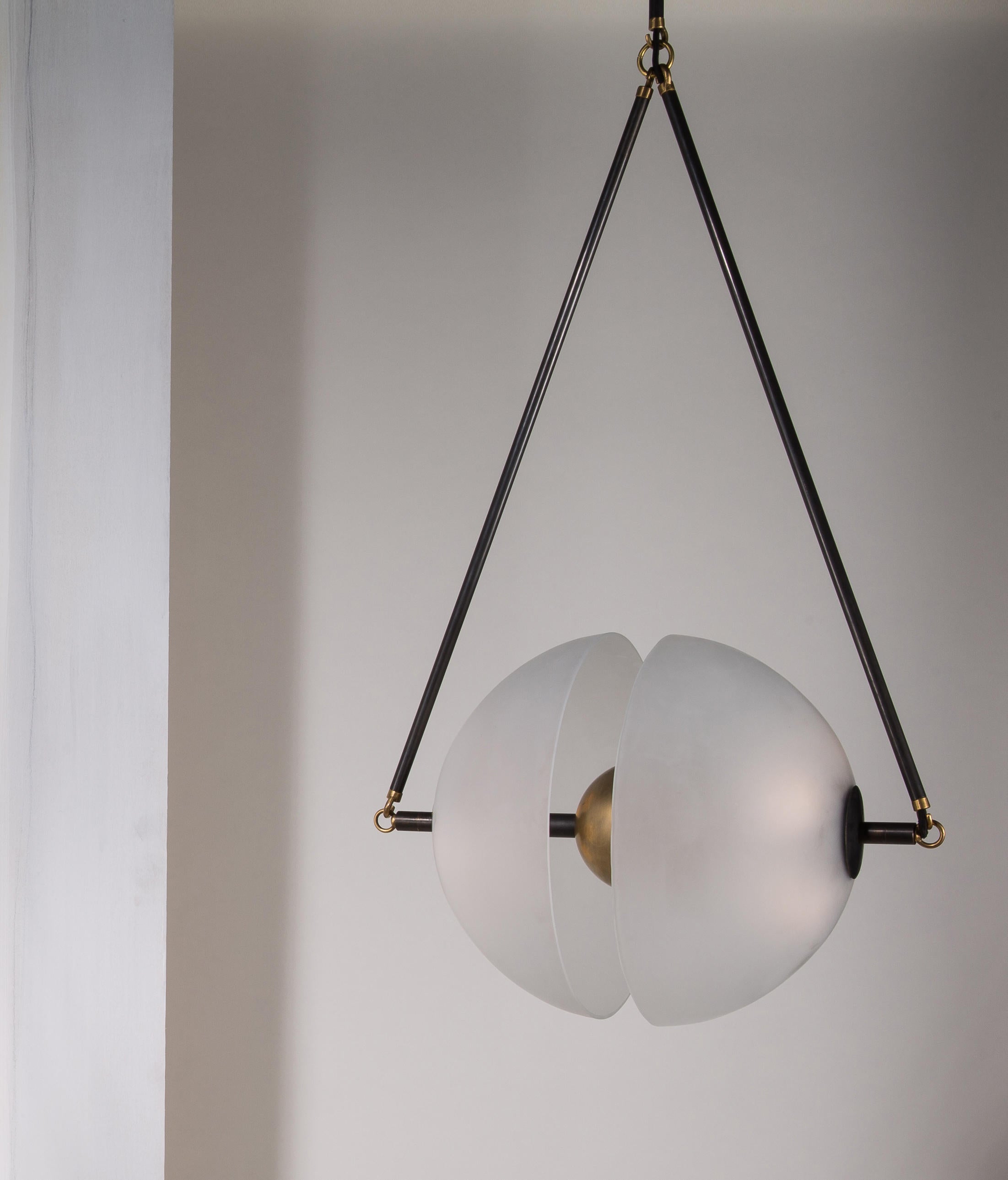 Orenino Sculptural Pendant Light