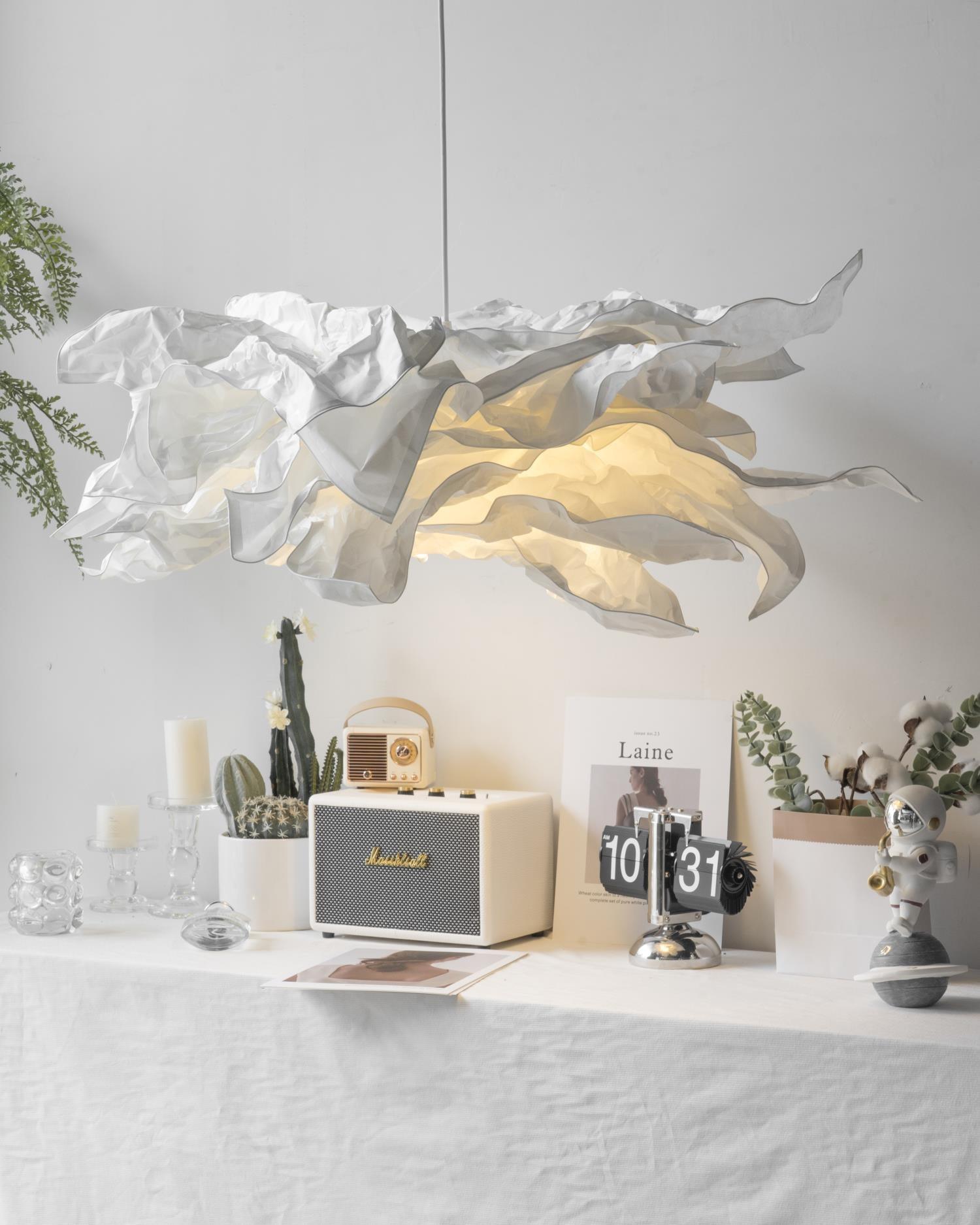 Neroleyen Pendant Light