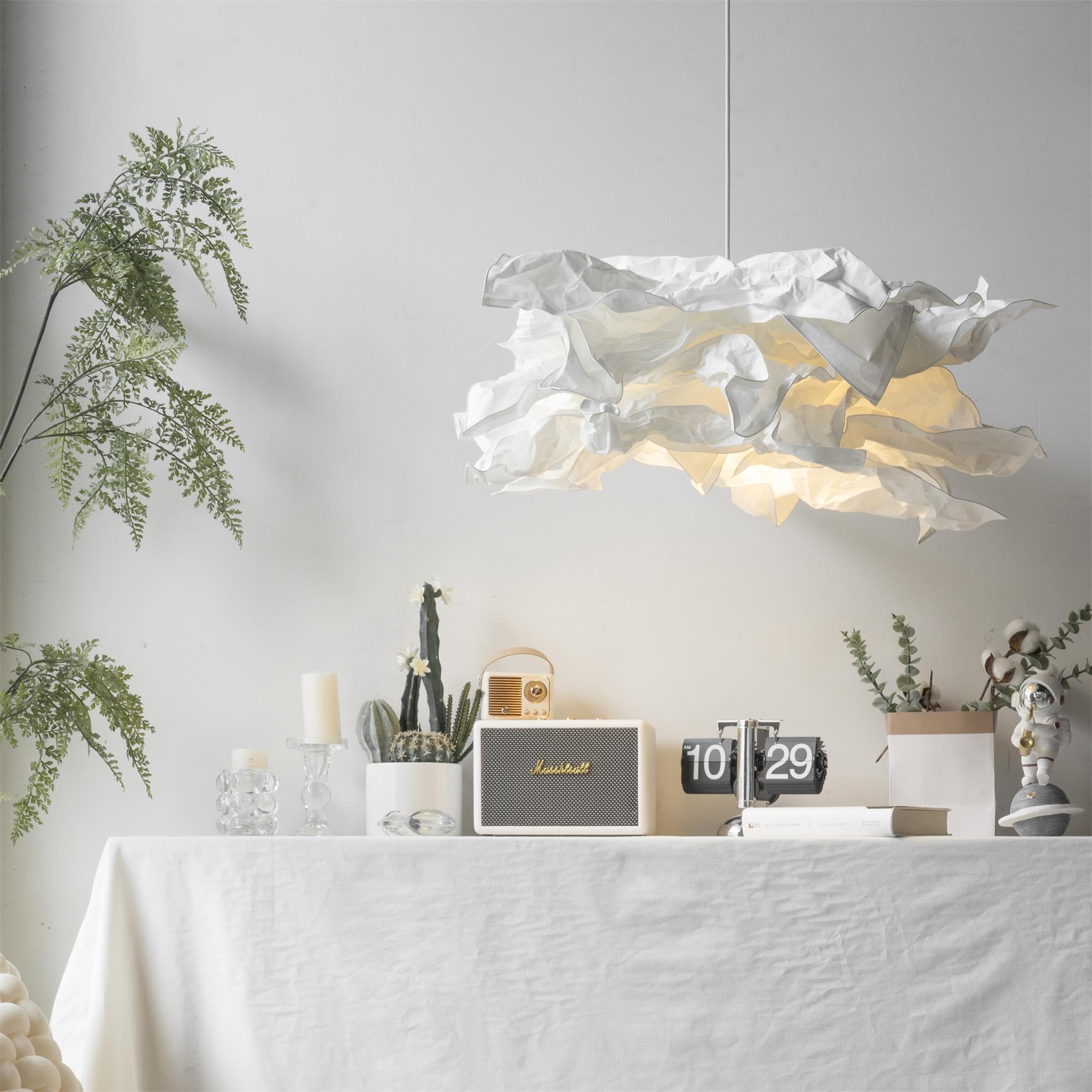 Neroleyen Pendant Light