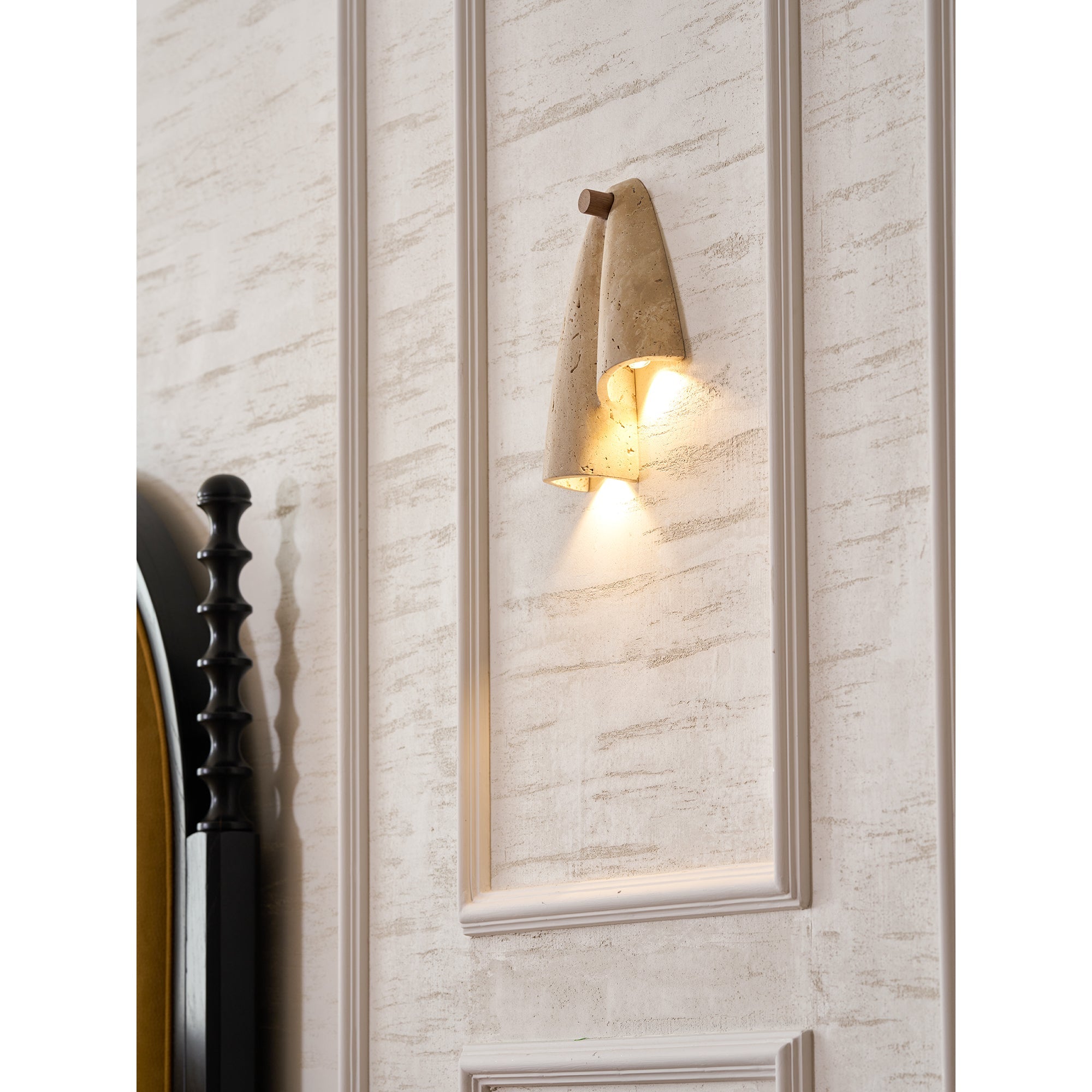 Kaiton Wall Light