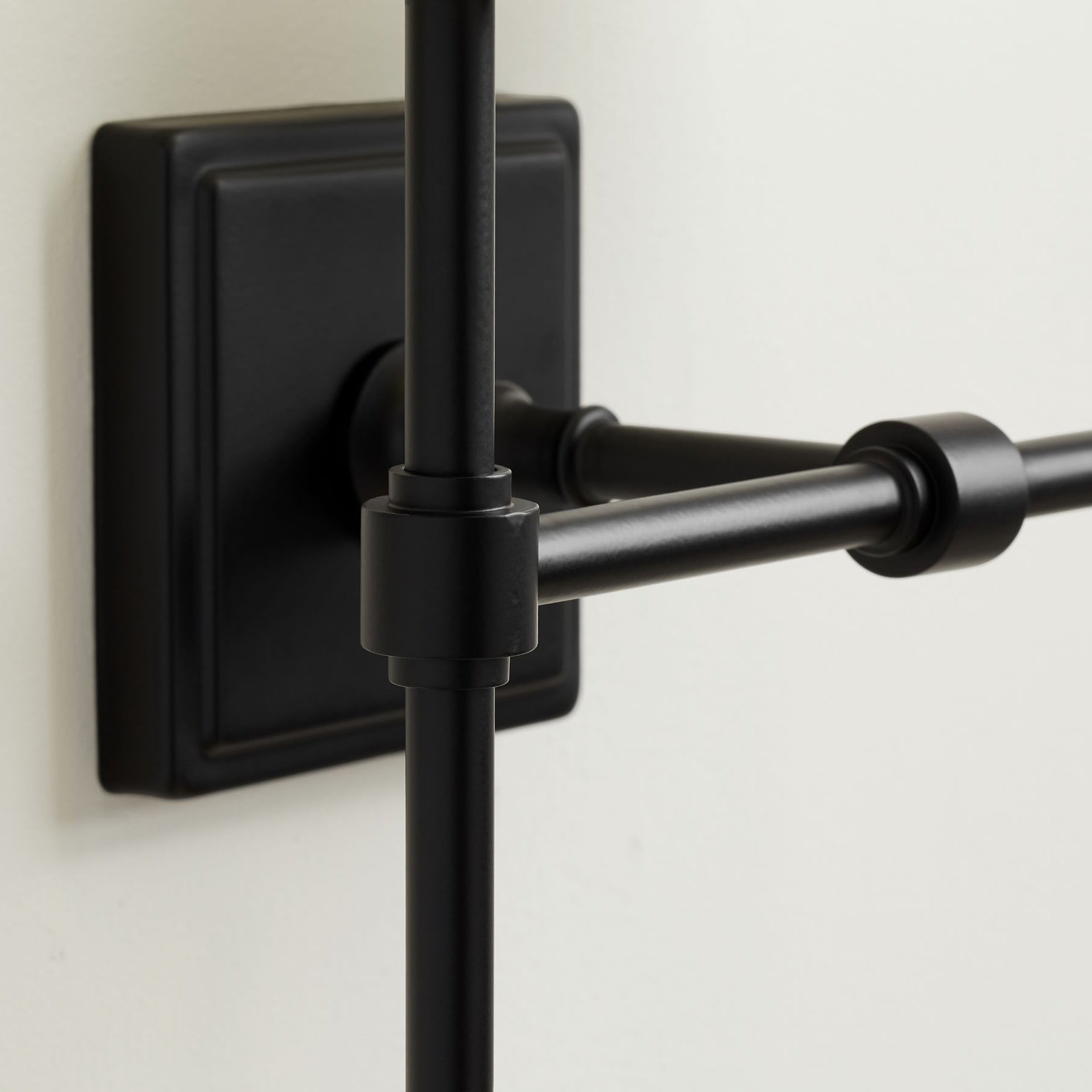 Romar Classic Wall Light