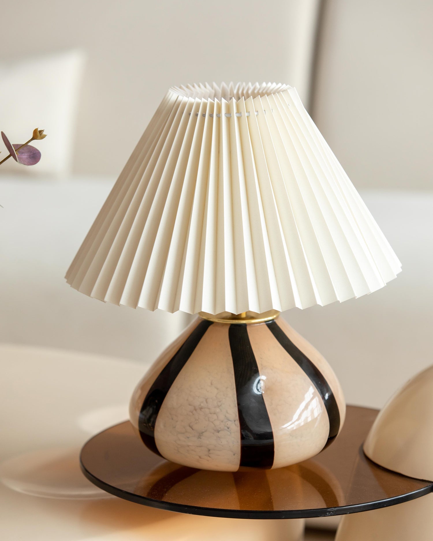 Orilo Pleated Table Lamp