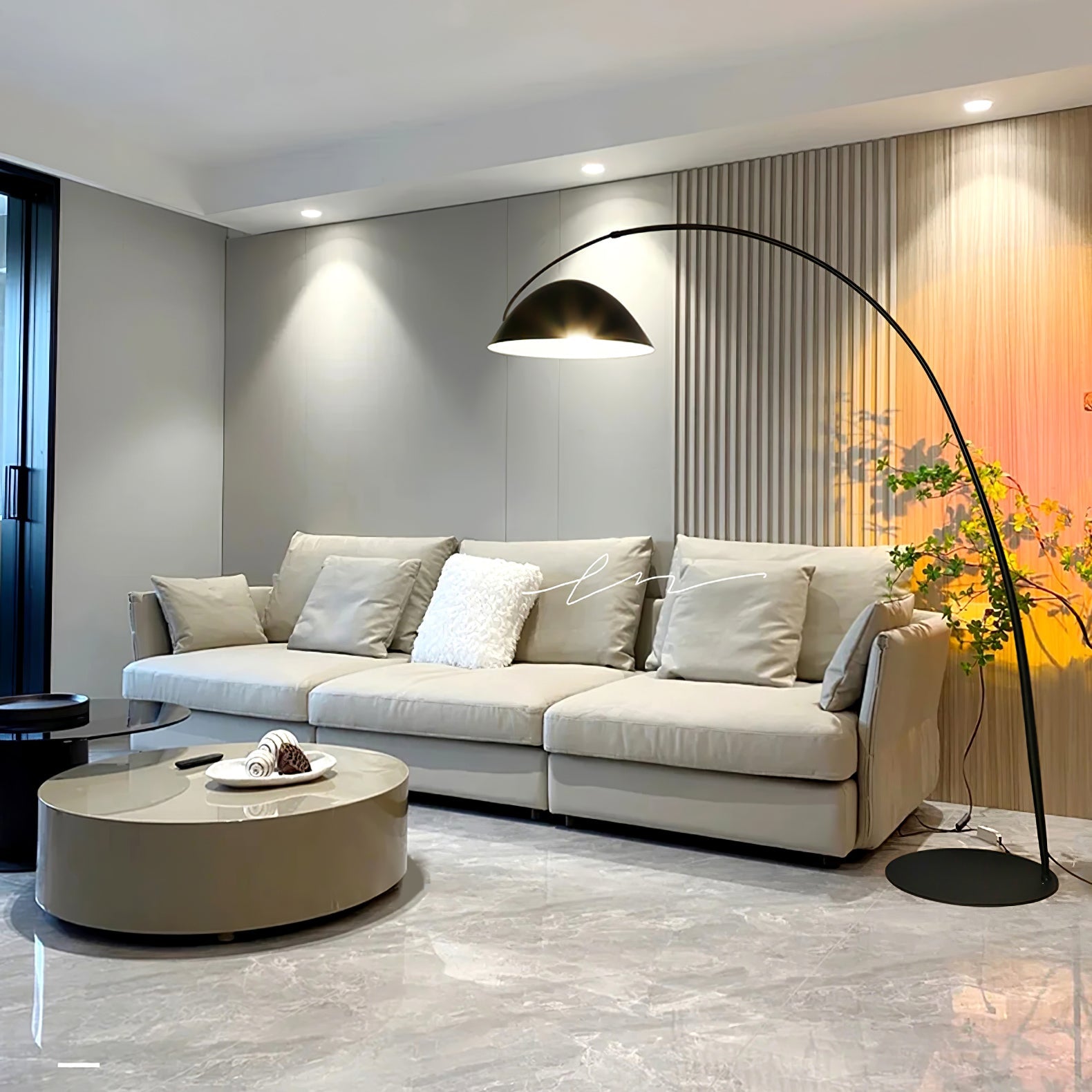 Deli Arc Floor Lamp