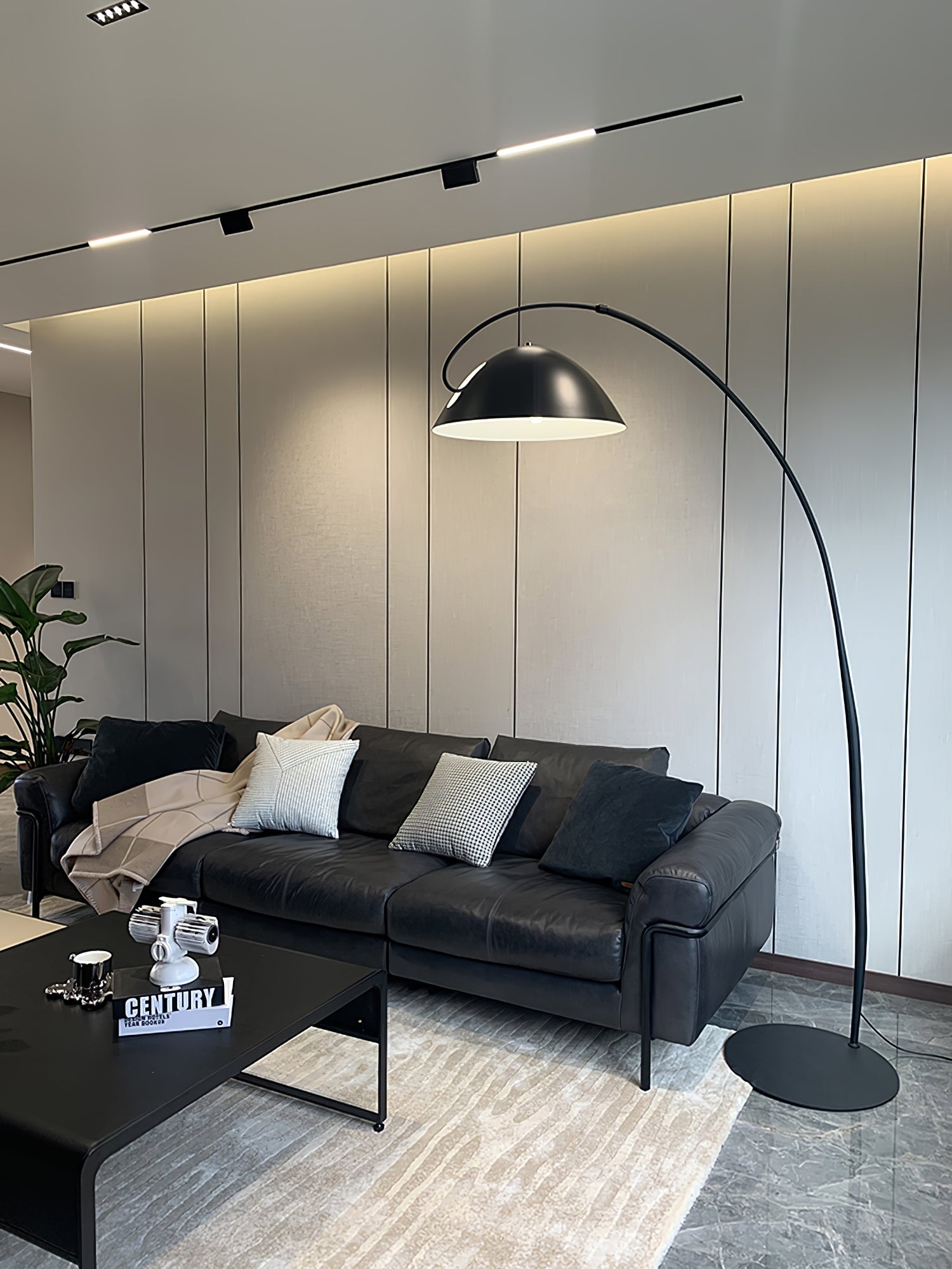 Deli Arc Floor Lamp