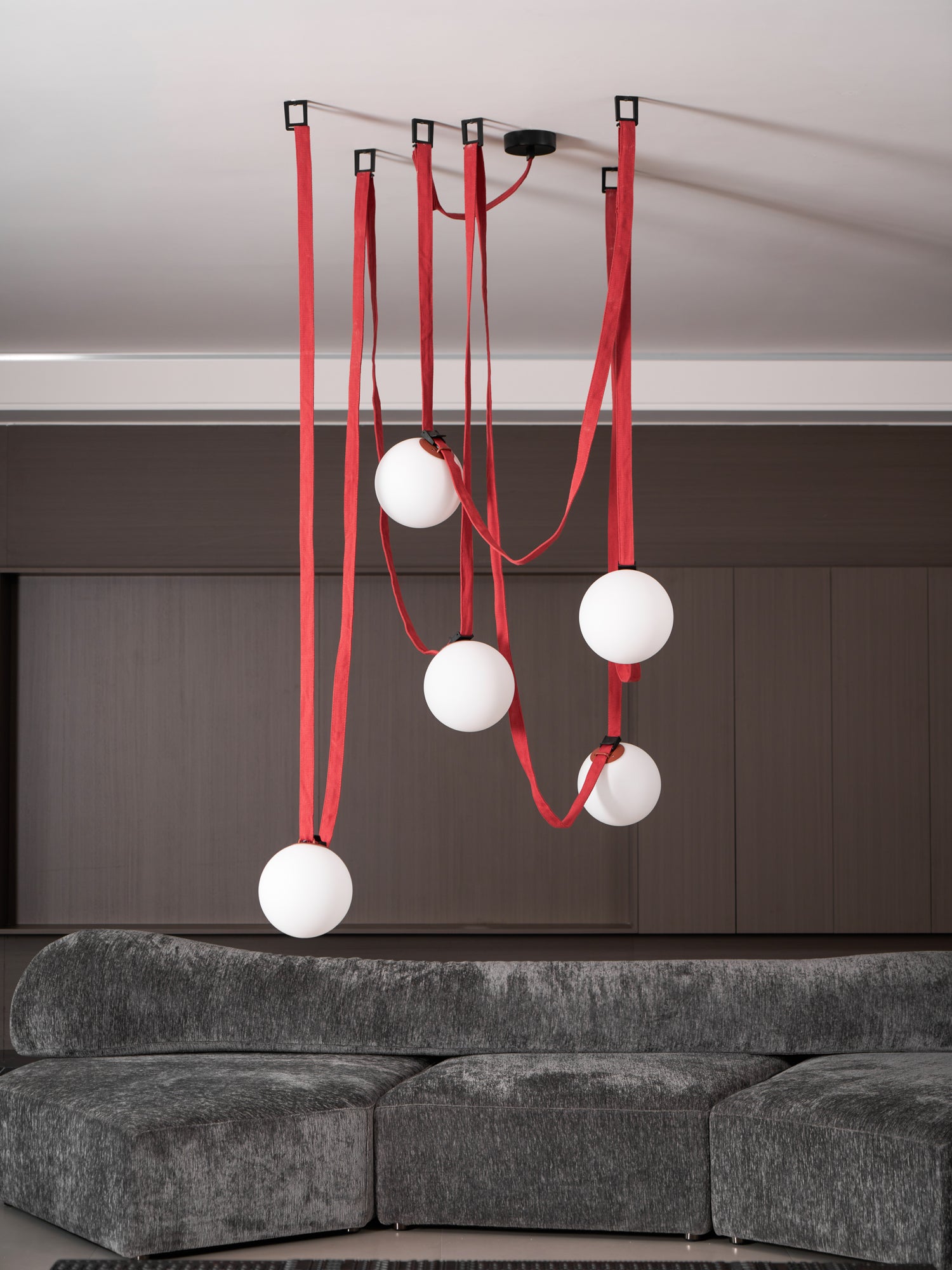 Neroiell Globe Pendant Light