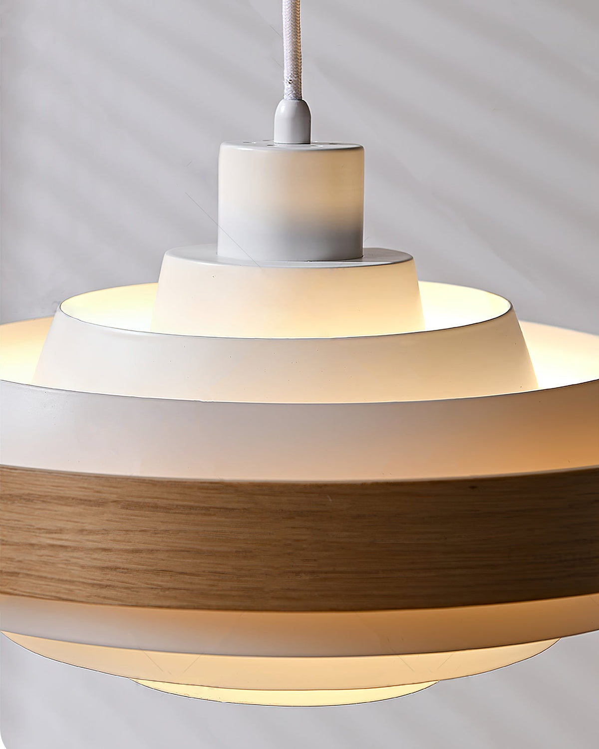 Orenal Articulated Pendant Light