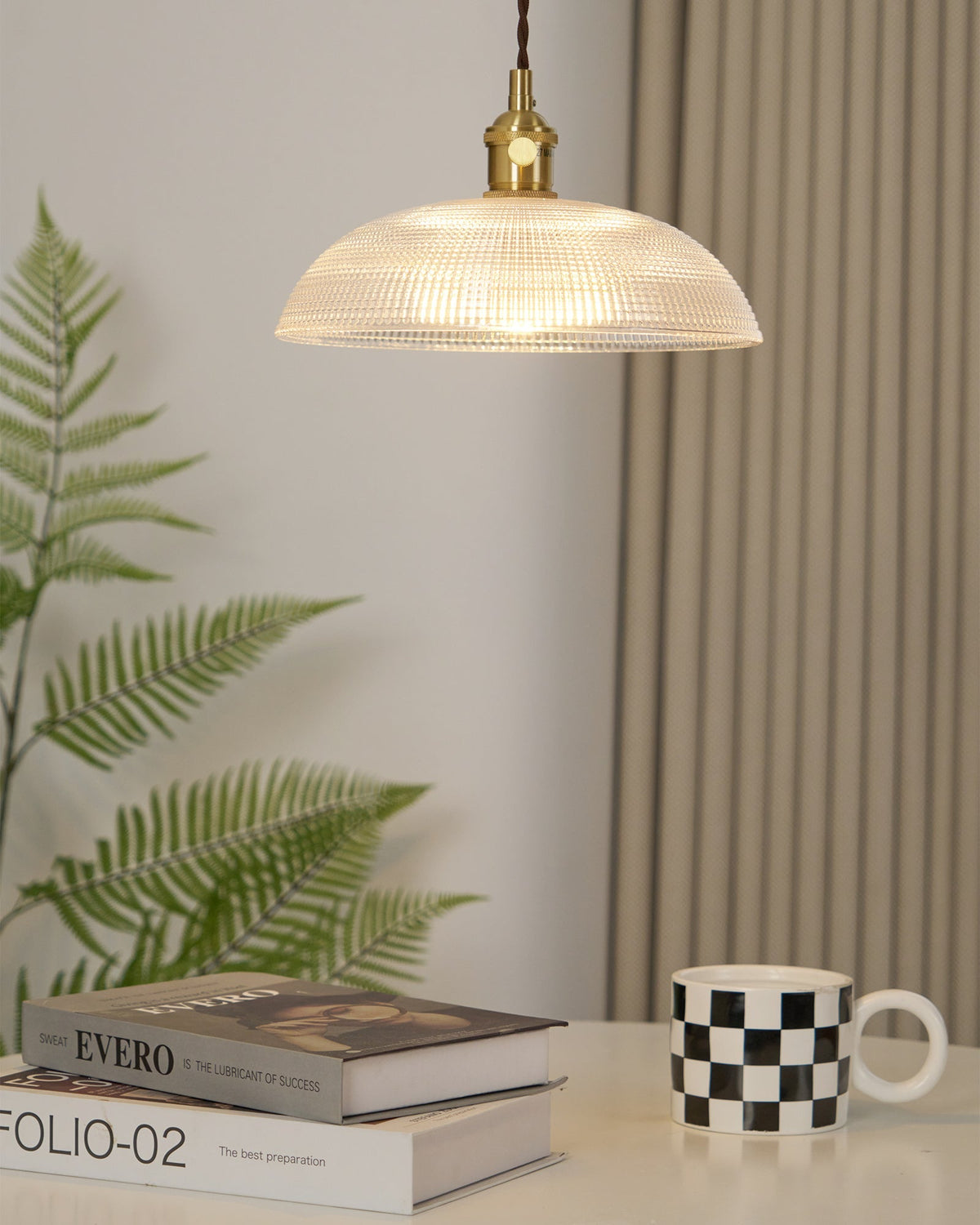 Ribbed Spiral Pendant Light – detail 32