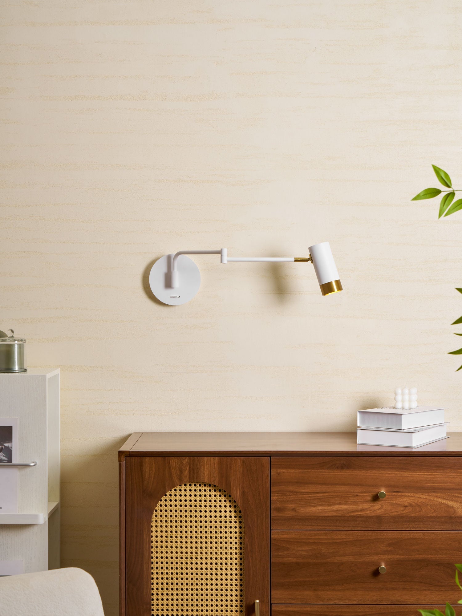 Soraon Linear Wall Light