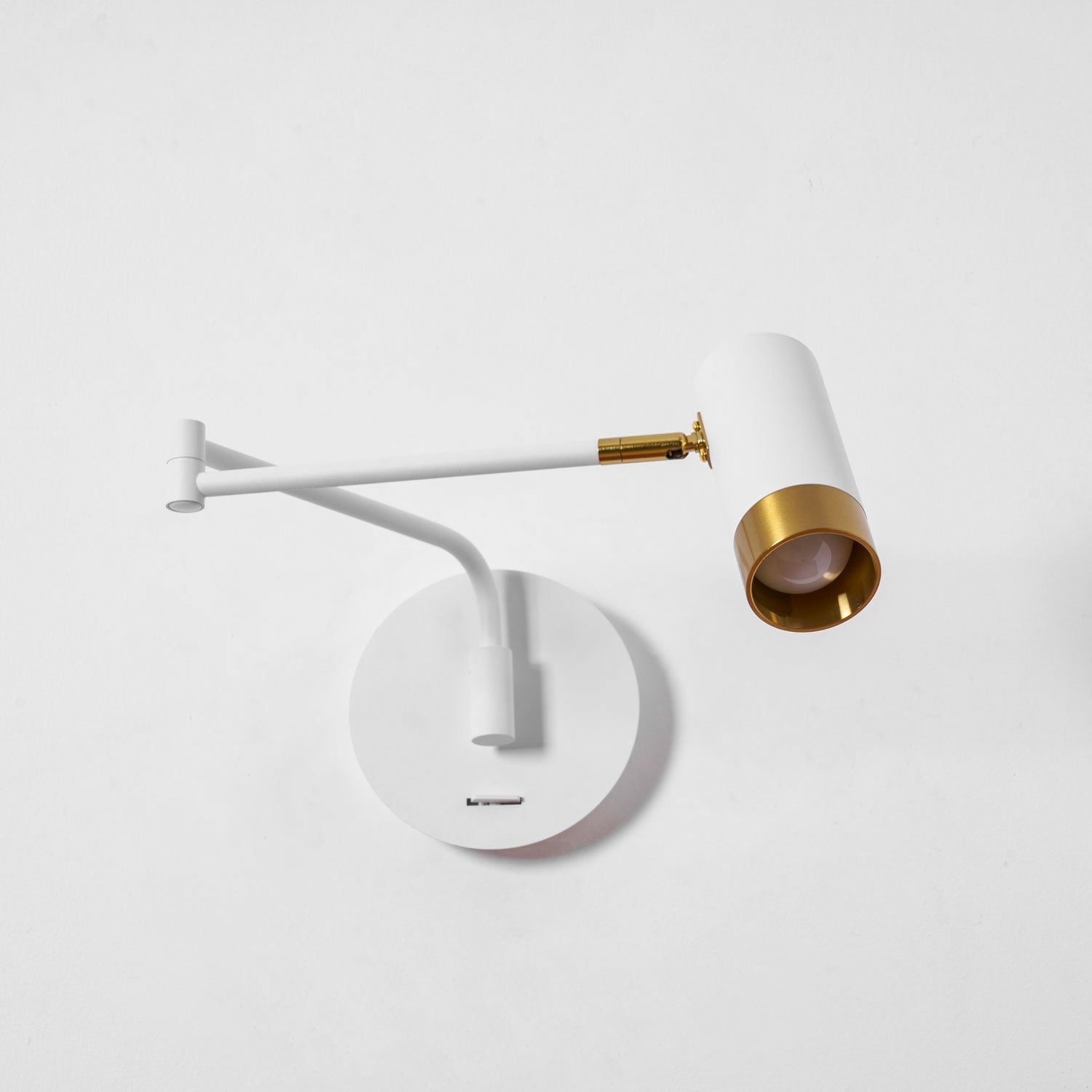Soraon Linear Wall Light