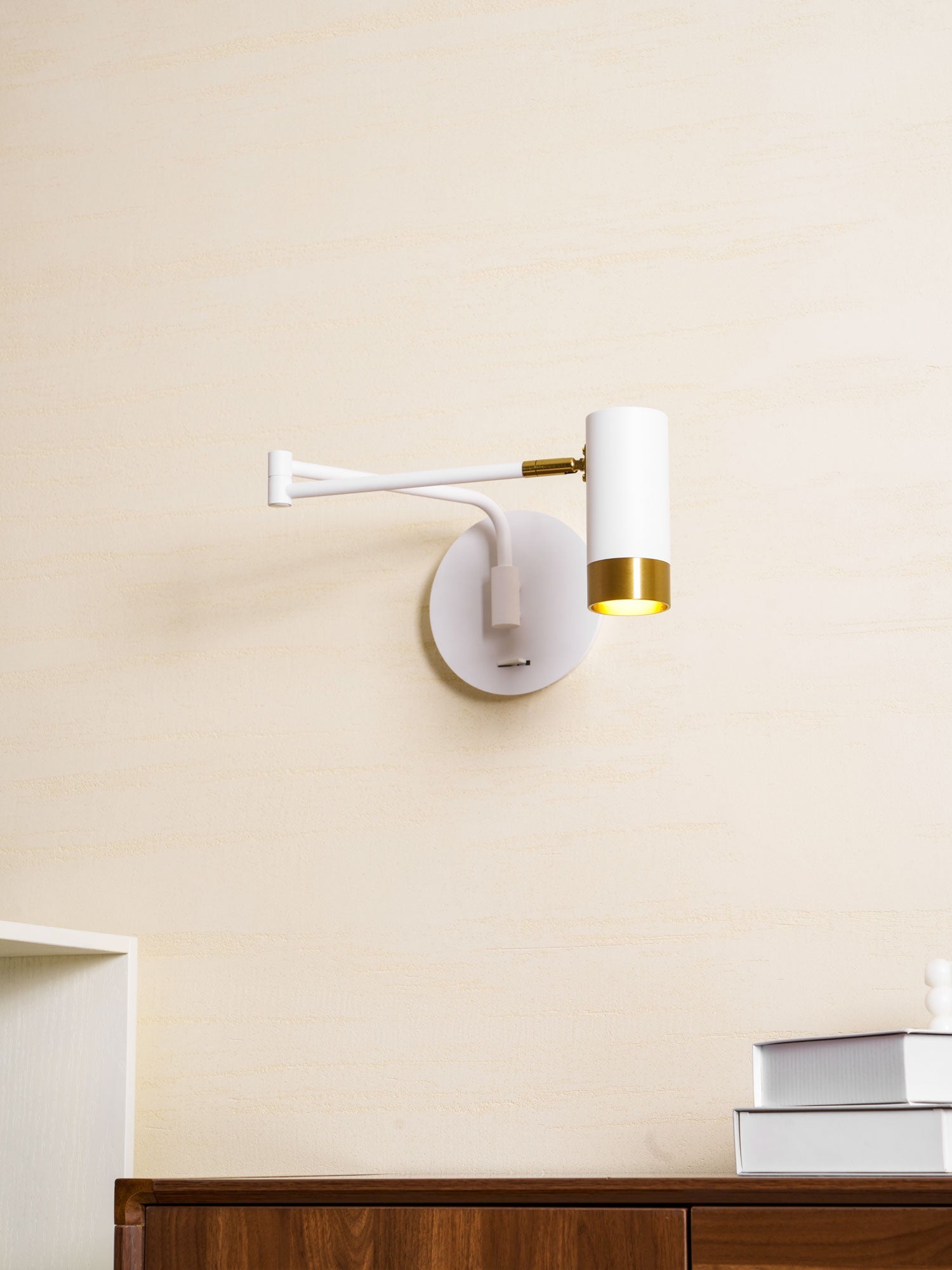 Soraon Linear Wall Light
