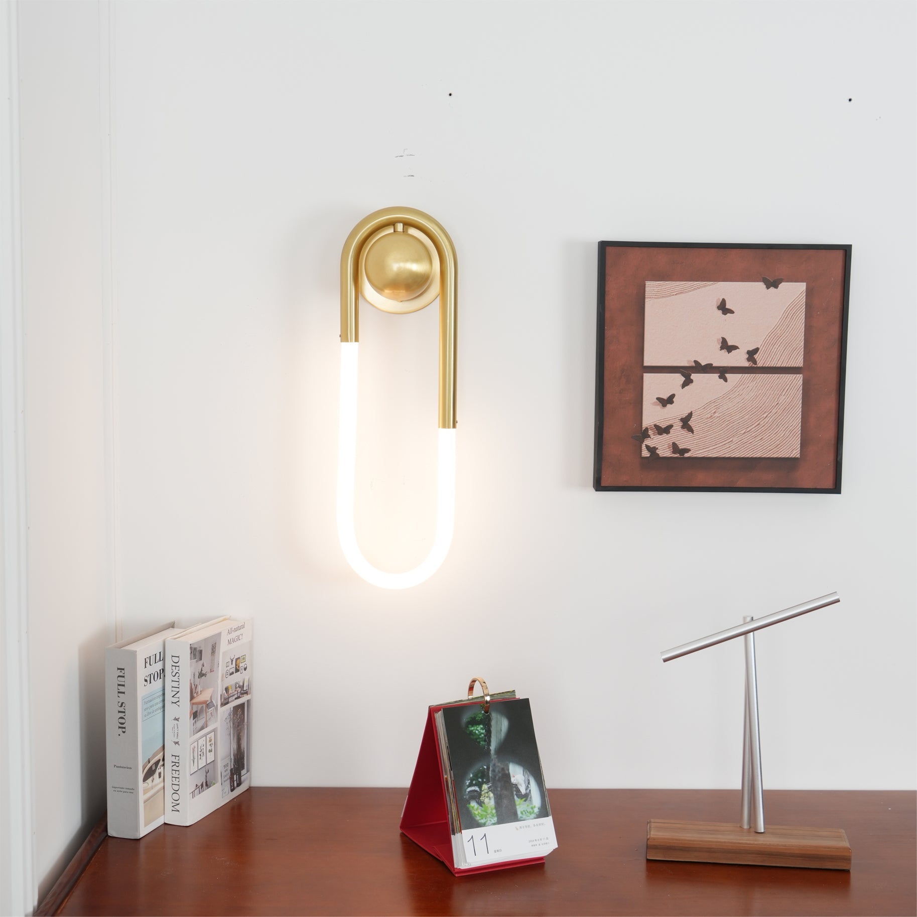Macove Loop Wall Light