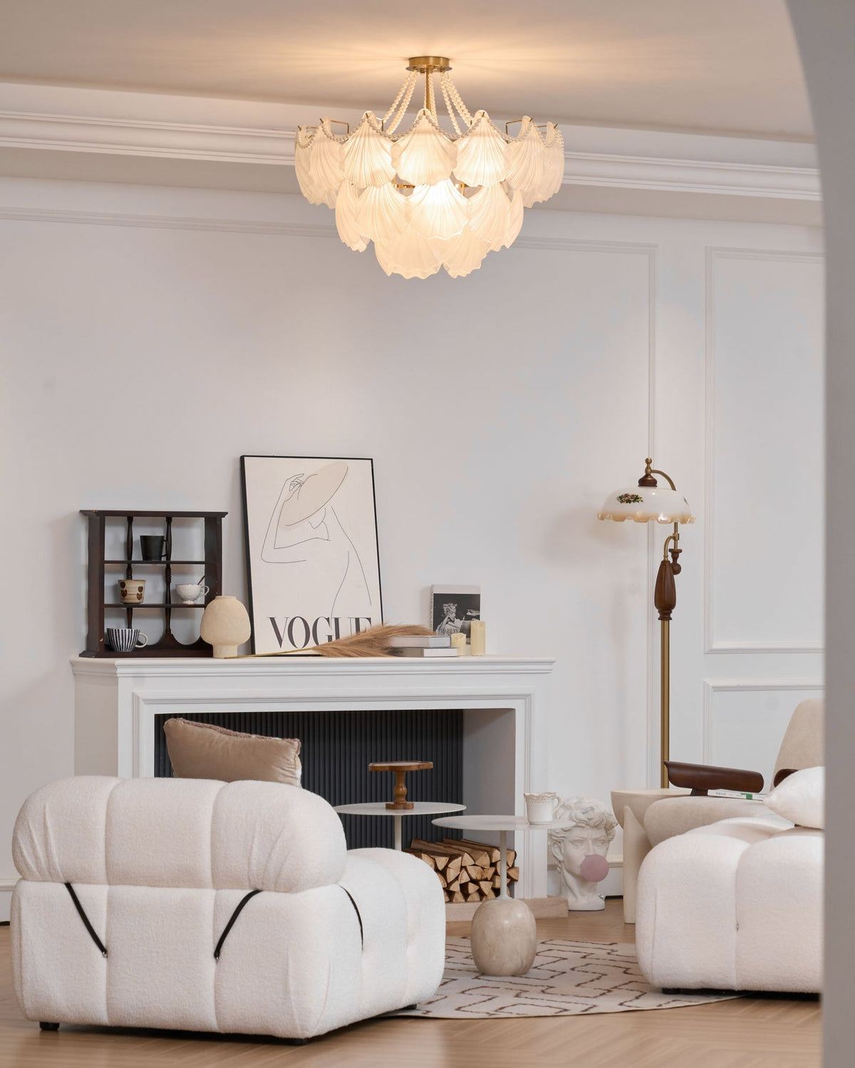 Scallop Shell Chandelier – detail 25