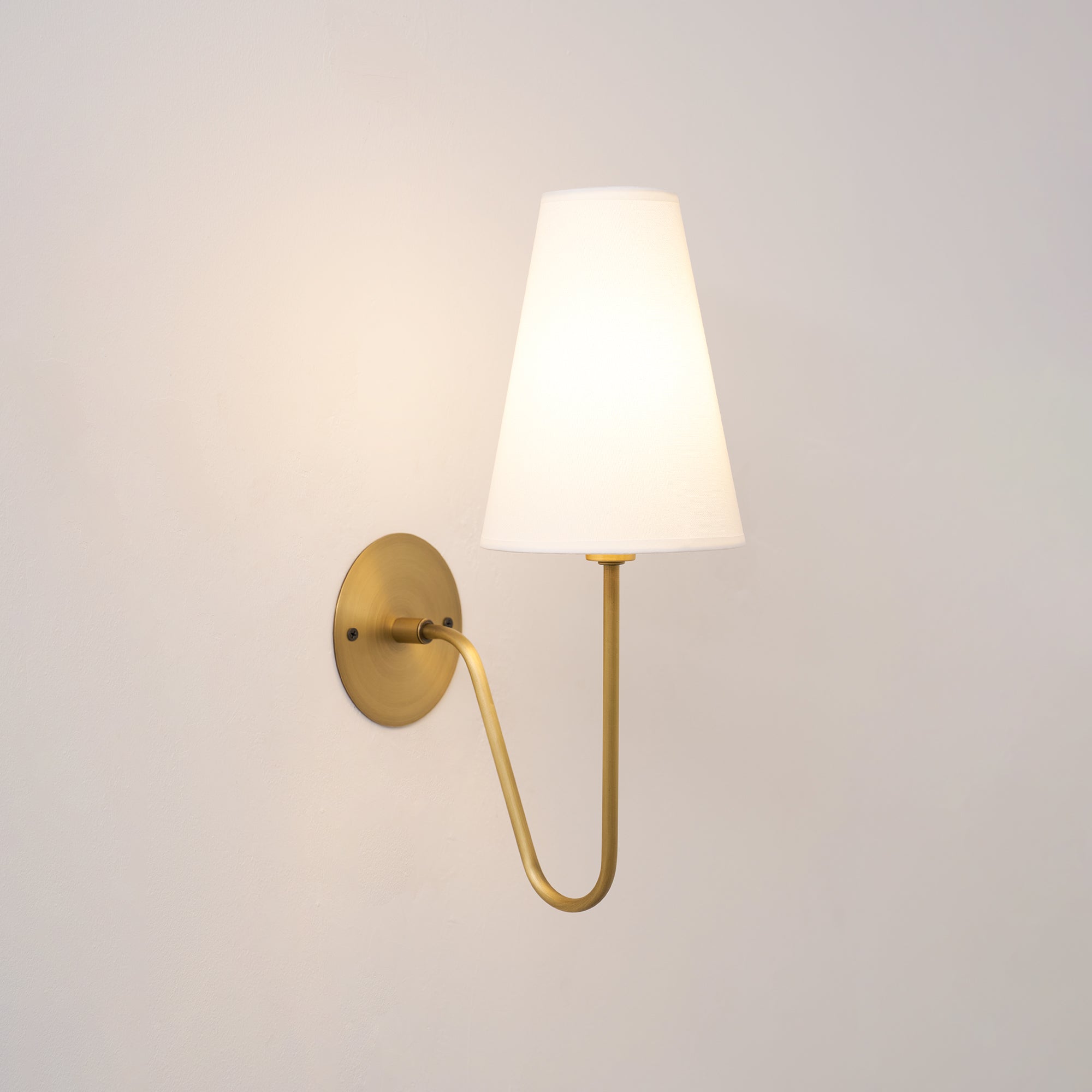 Aron Wall Light