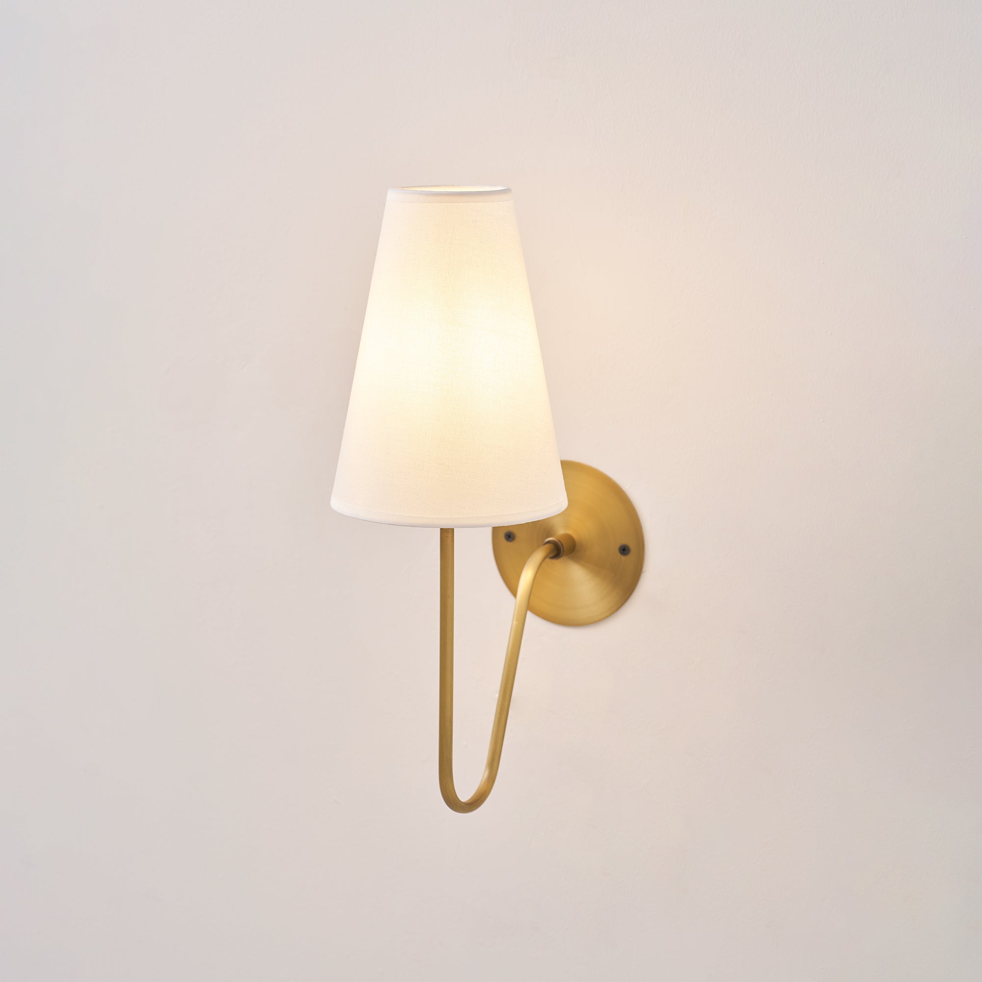 Aron Wall Light