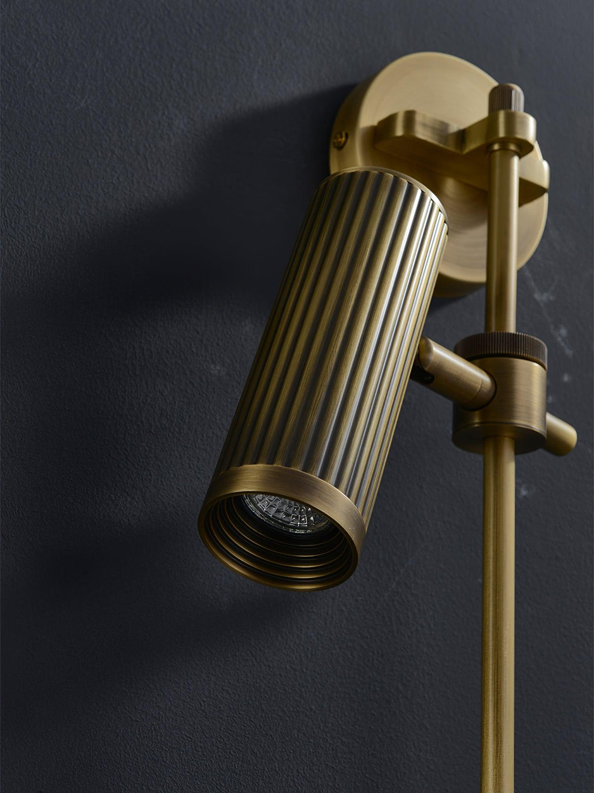 Spot Rail Wall Light – detail 40
