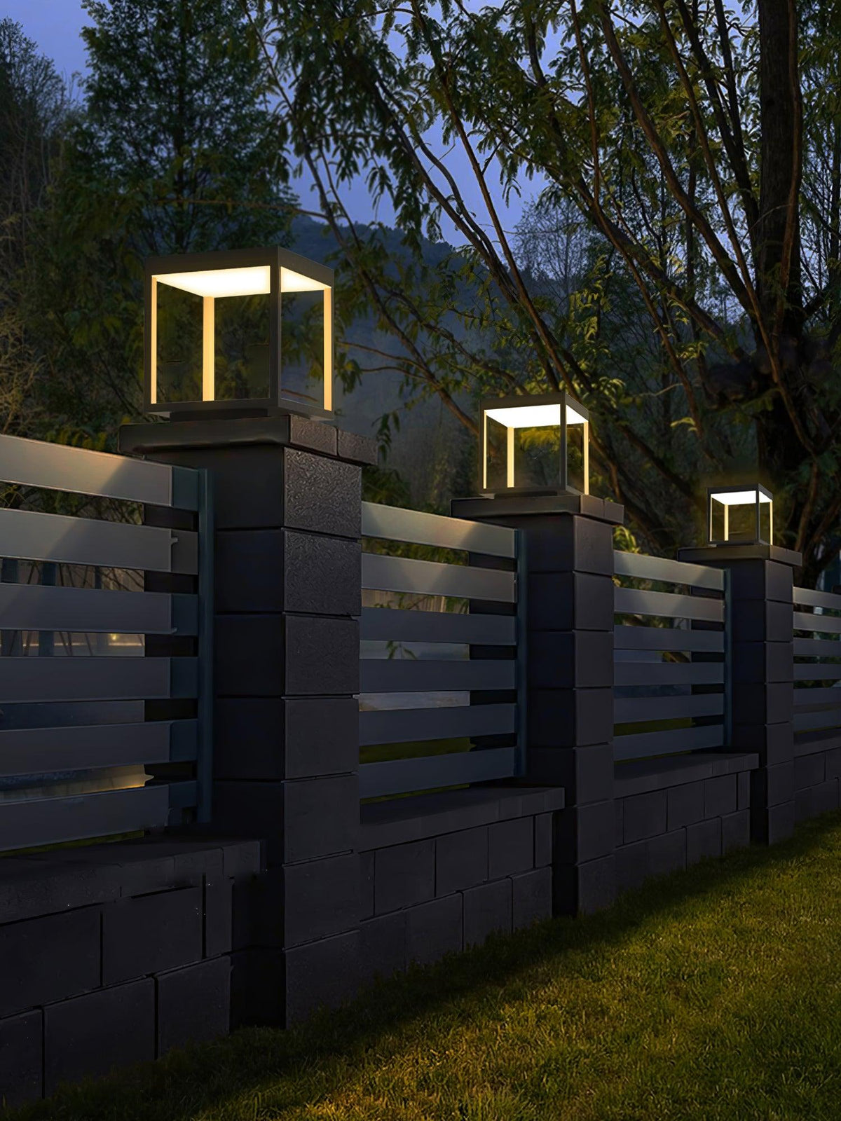 Square Frame Post Outdoor Light – detail 12
