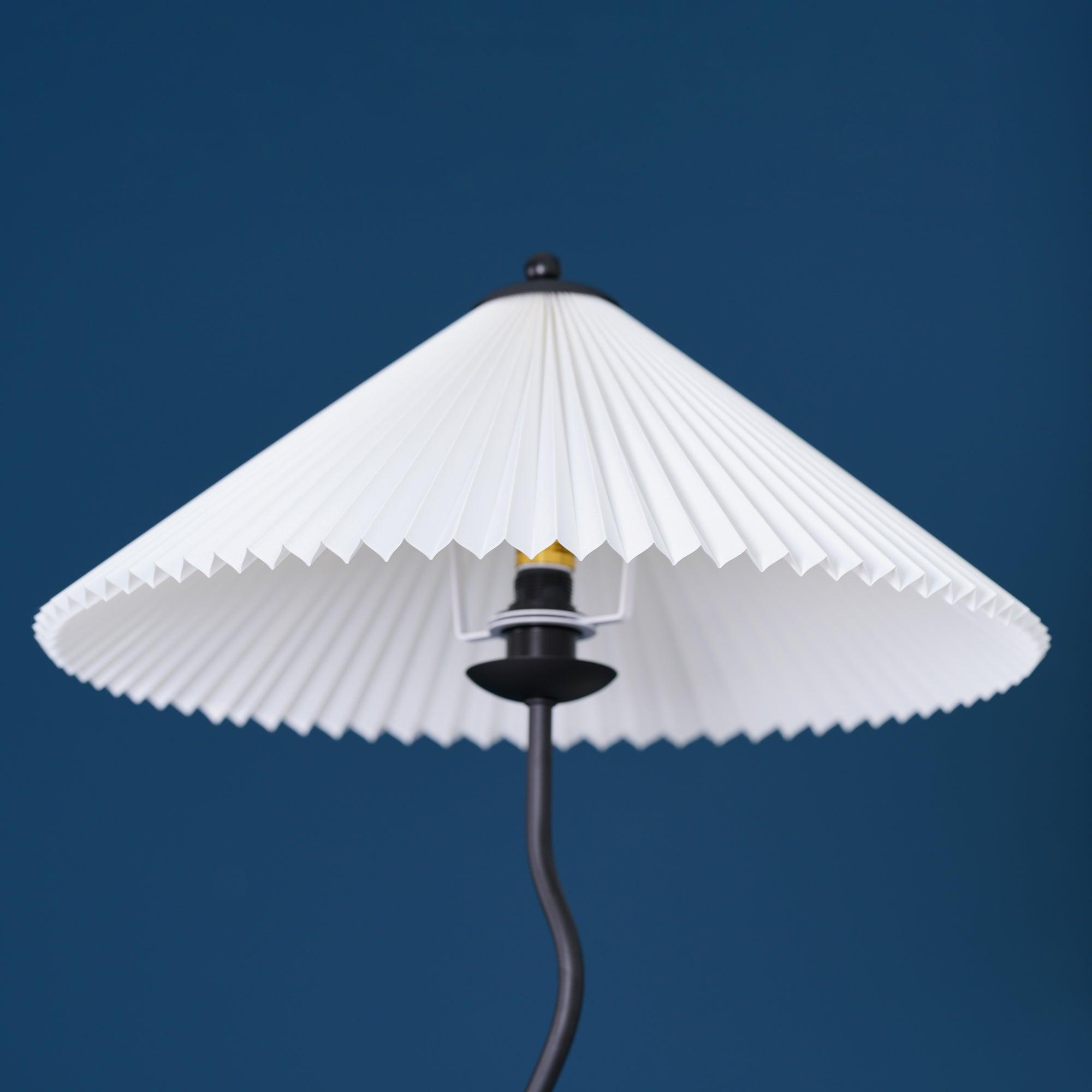 Doveorio Wavy Floor Lamp