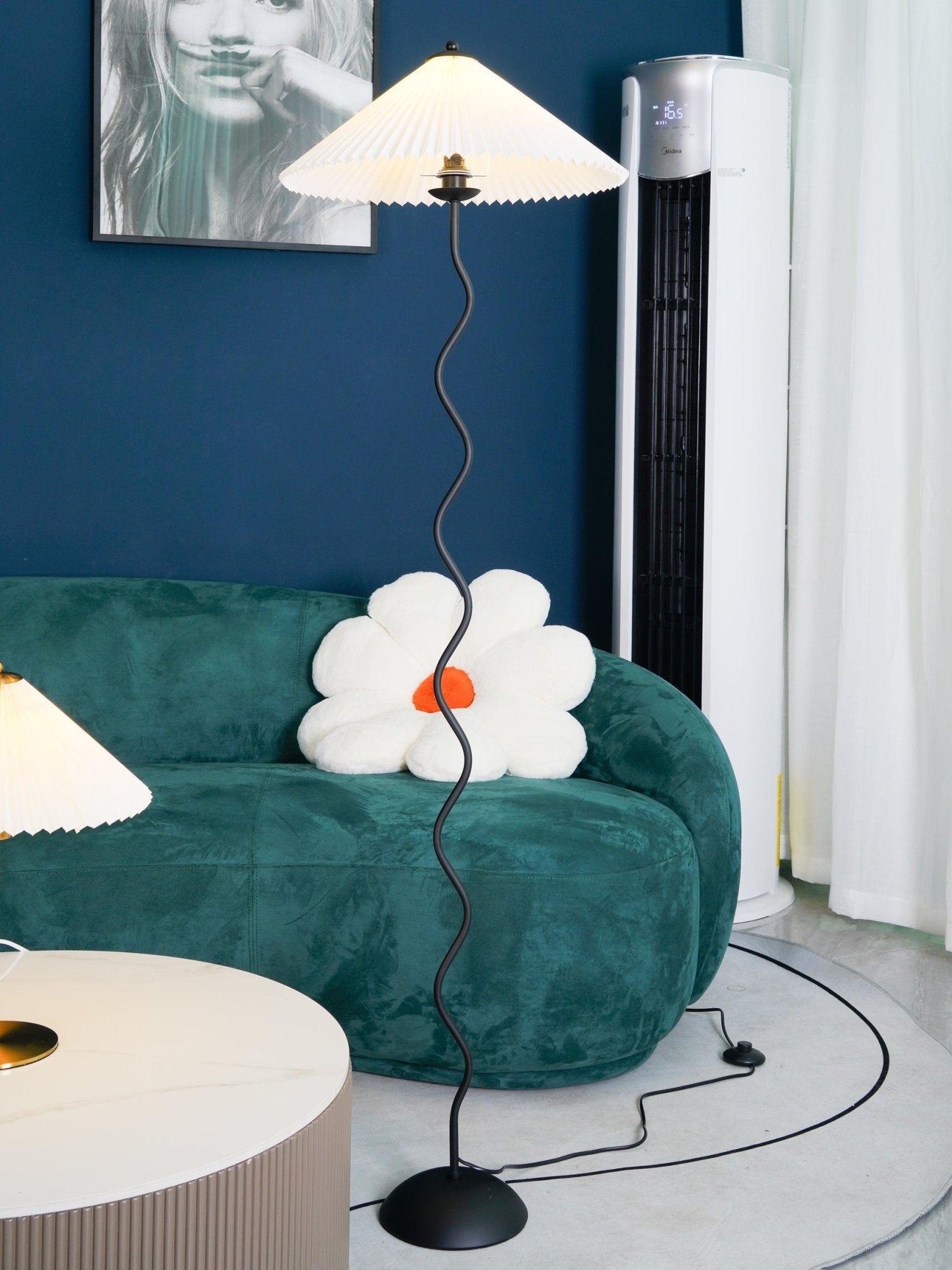 Doveorio Wavy Floor Lamp