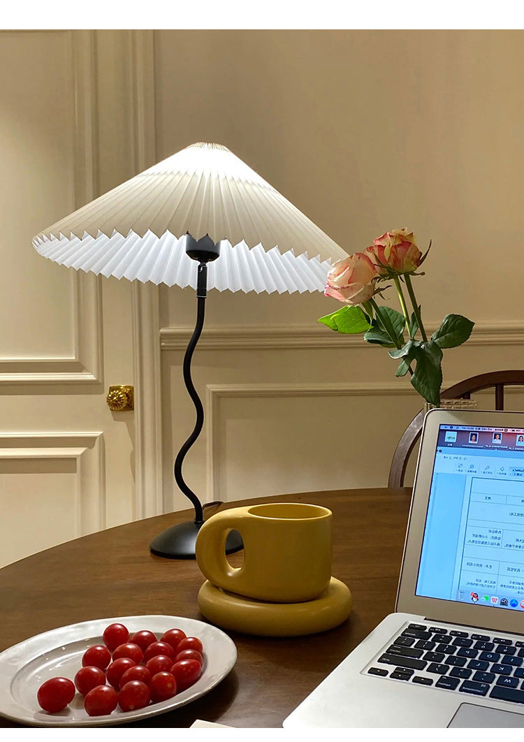 Rion Wavy Table Lamp