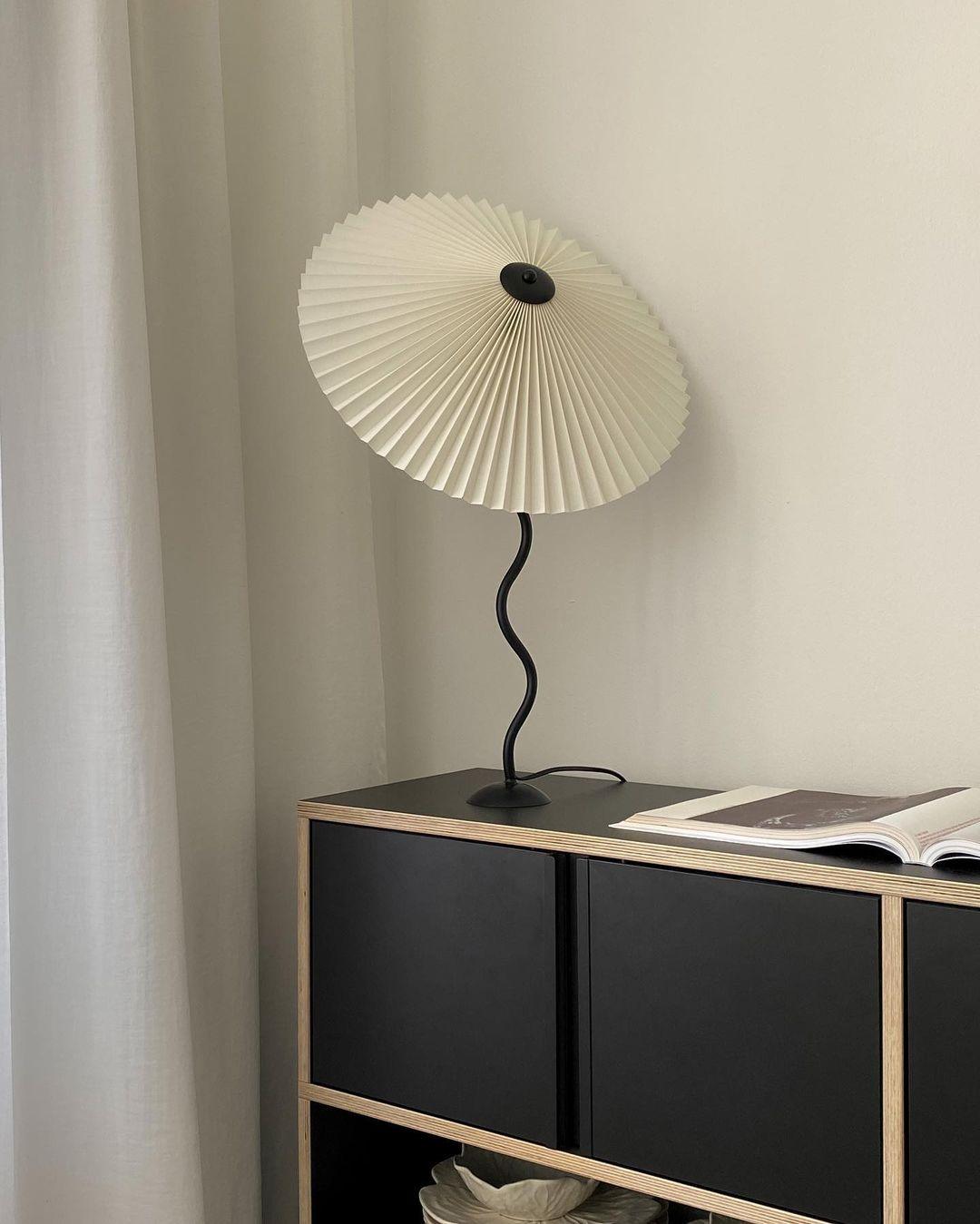 Rion Wavy Table Lamp
