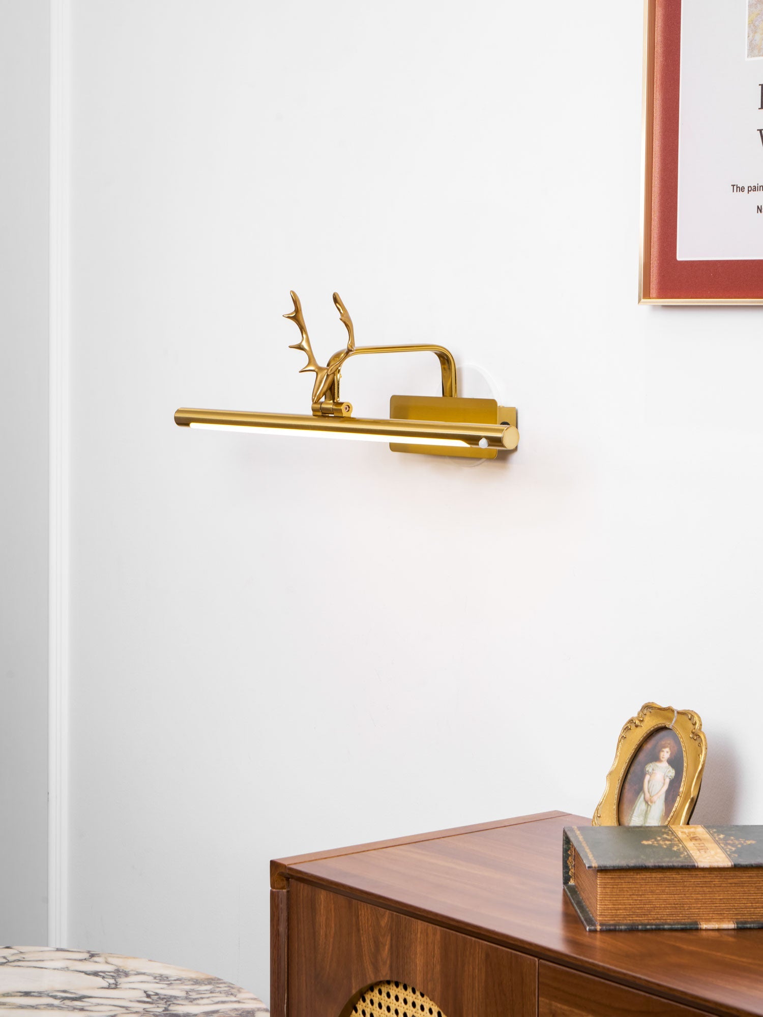 Rioay Stag Horn Wall Light