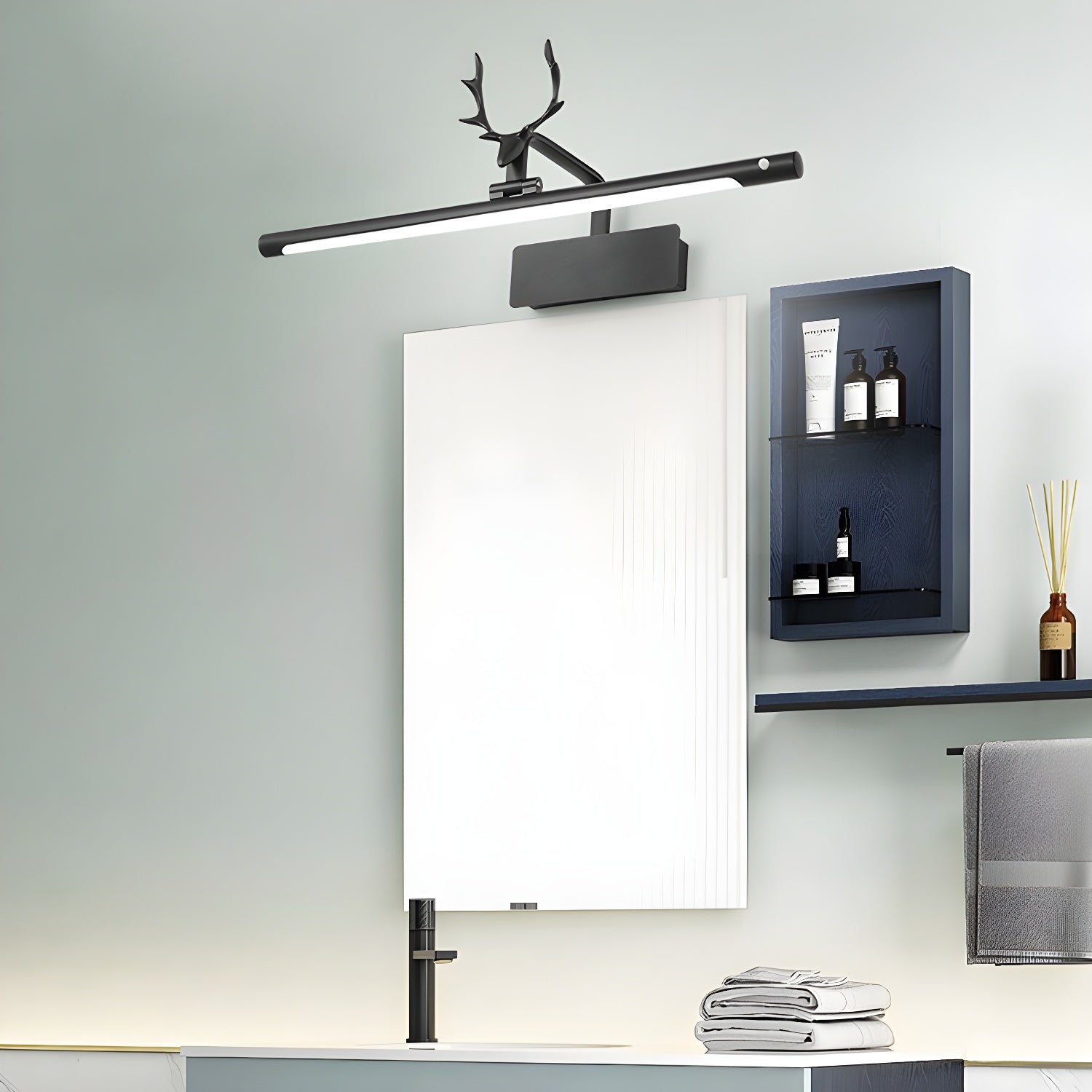 Rioay Stag Horn Wall Light