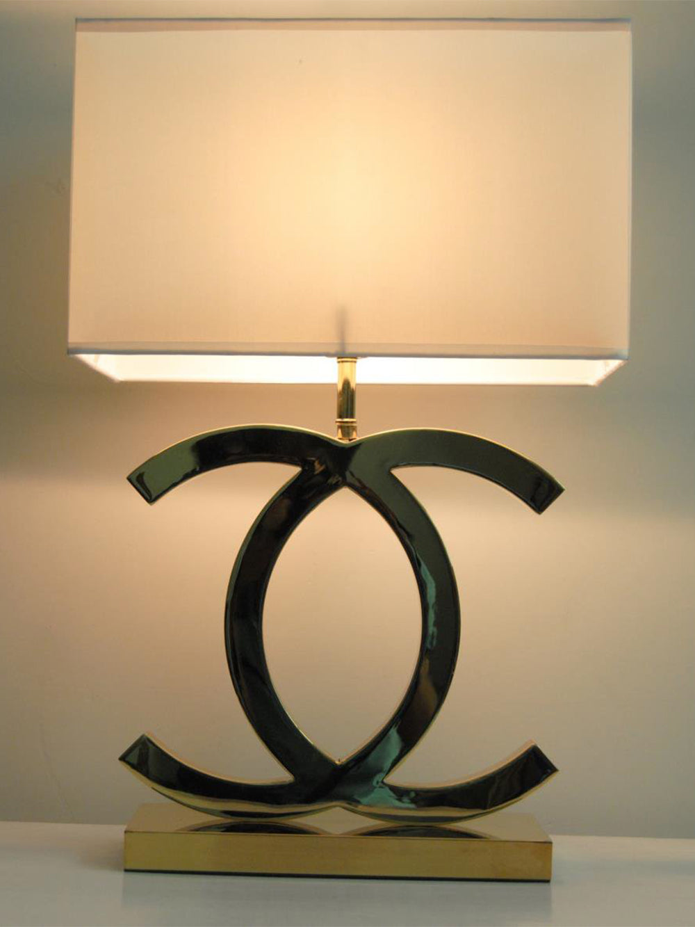 Alve Table Lamp