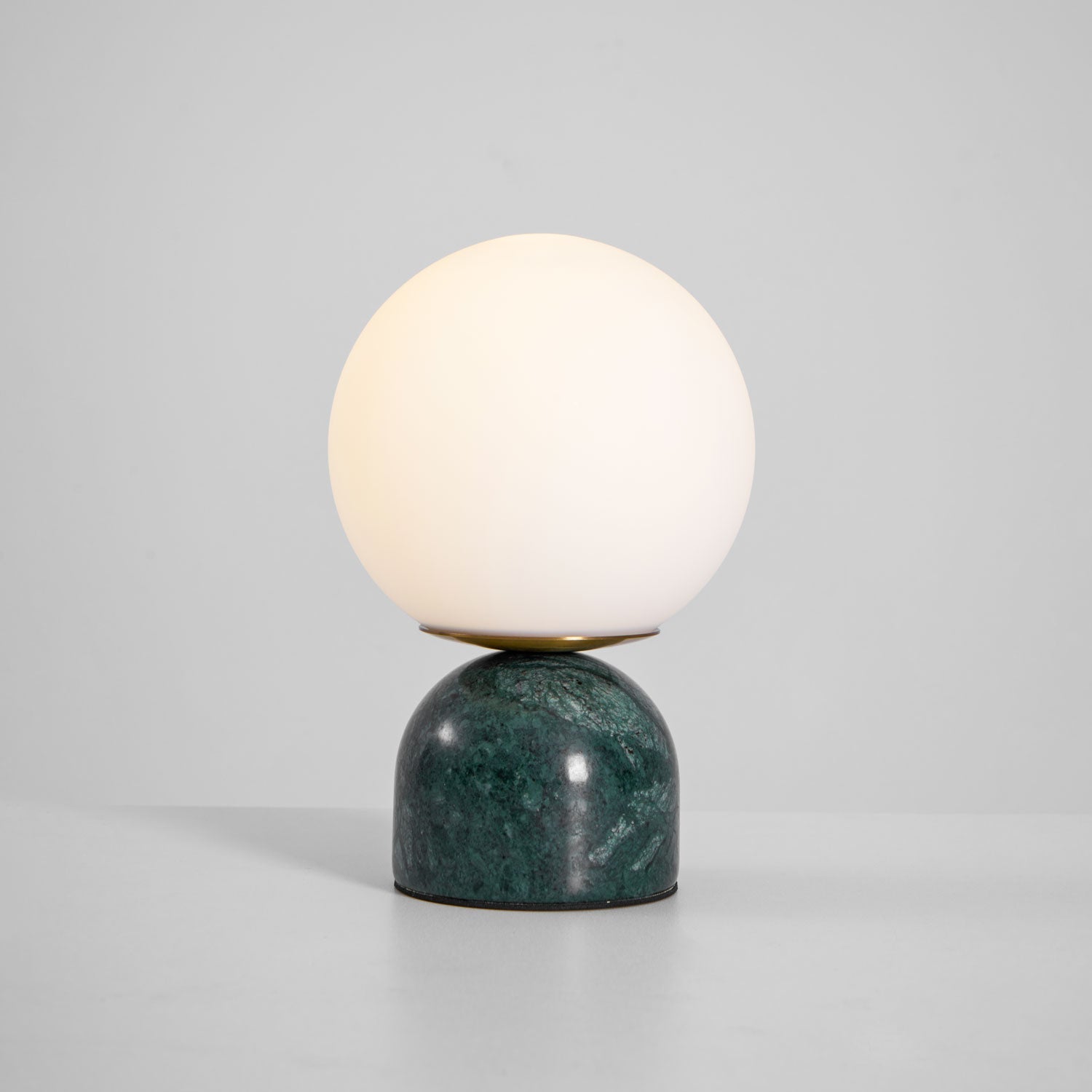 Okavo Globe Table Lamp