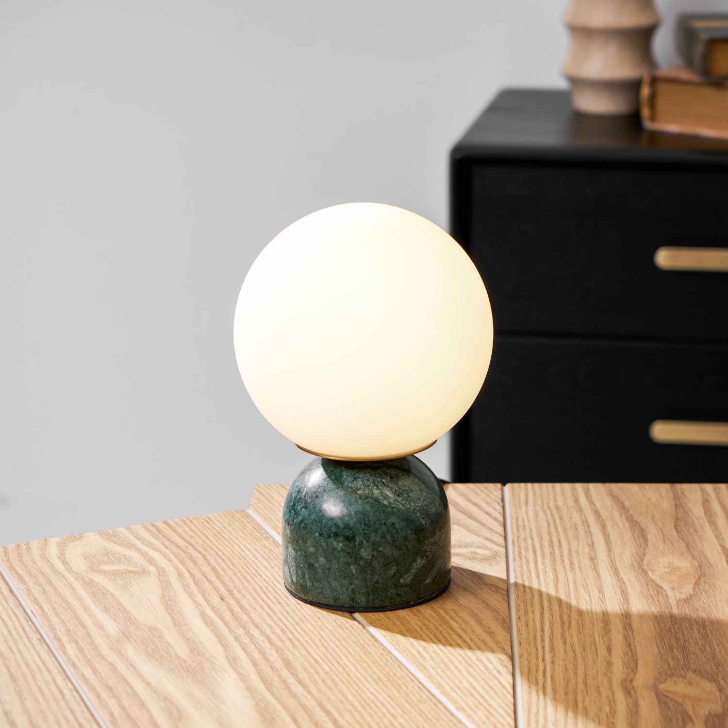 Okavo Globe Table Lamp