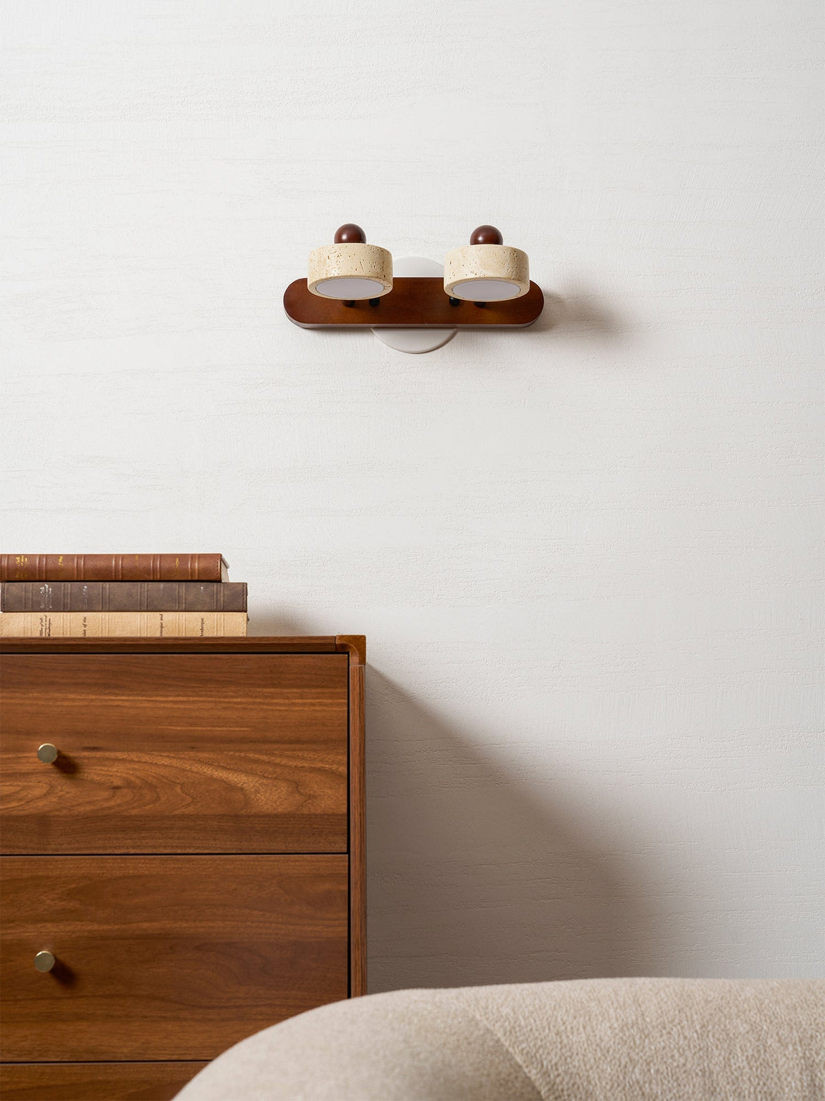 Yaralanon Outdoor Wall Light