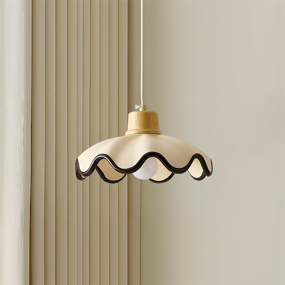 Halenoal Scalloped Pendant Light
