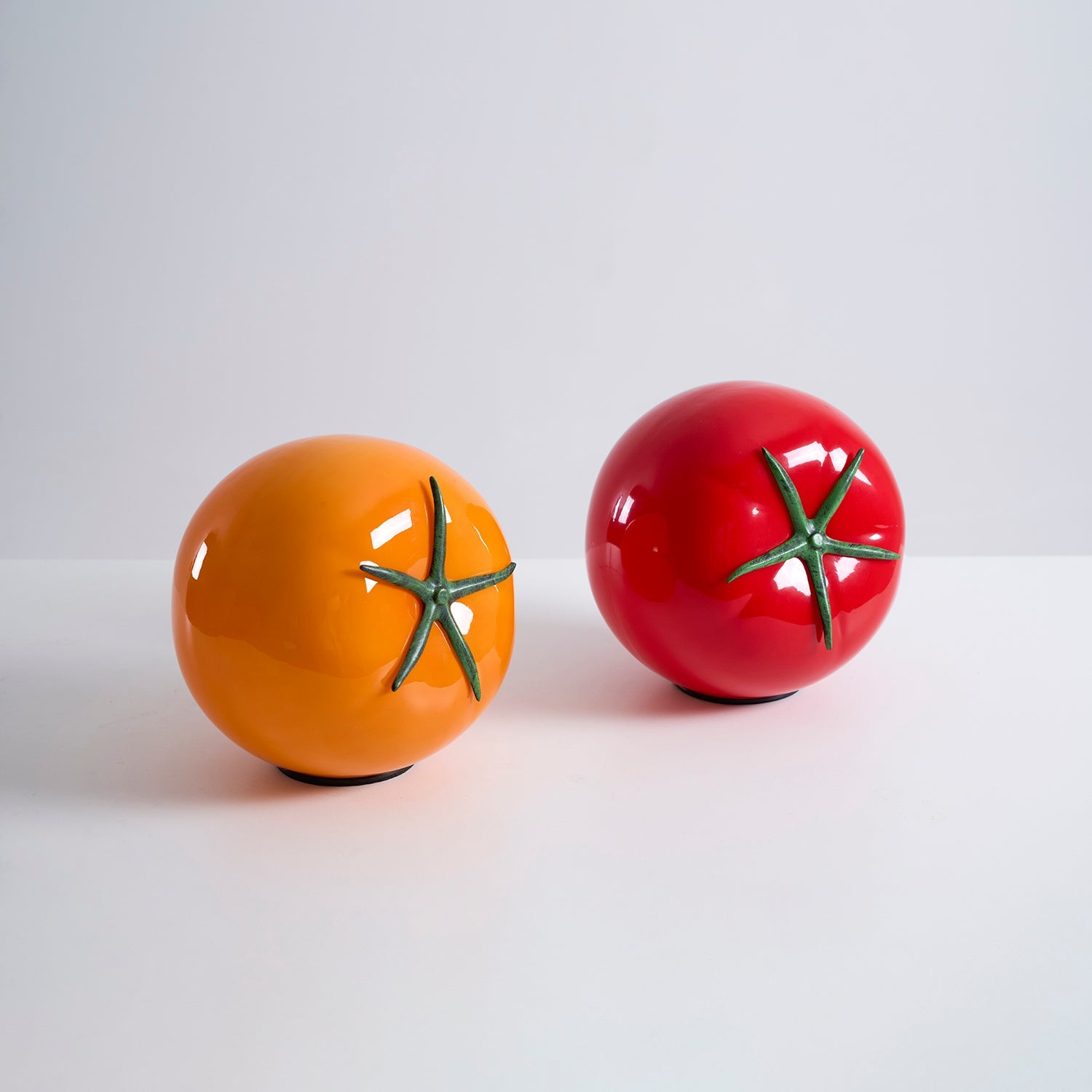 Halearey Tomato Table Lamp