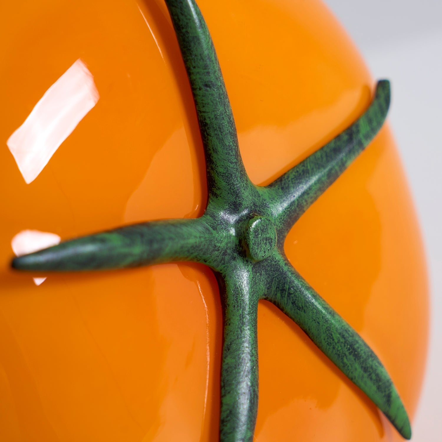 Halearey Tomato Table Lamp