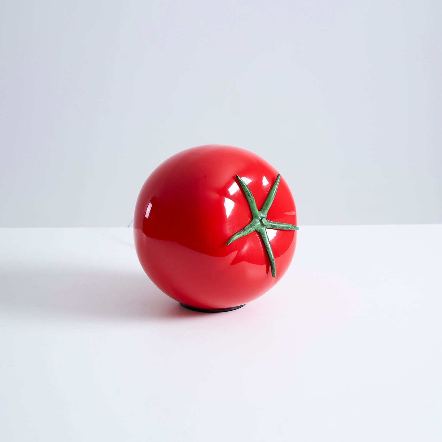 Halearey Tomato Table Lamp