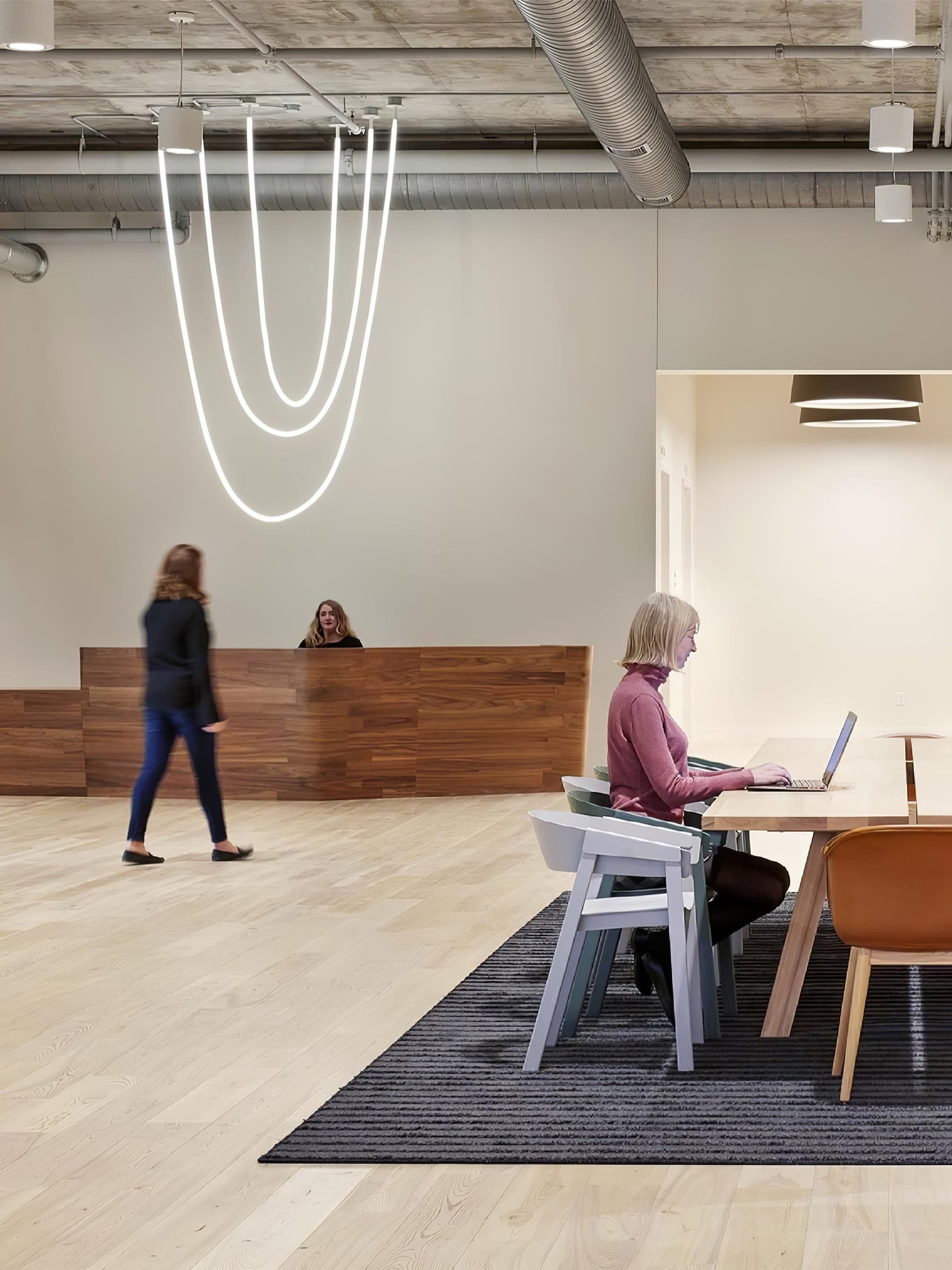 Yaralen Flexible Pendant Light