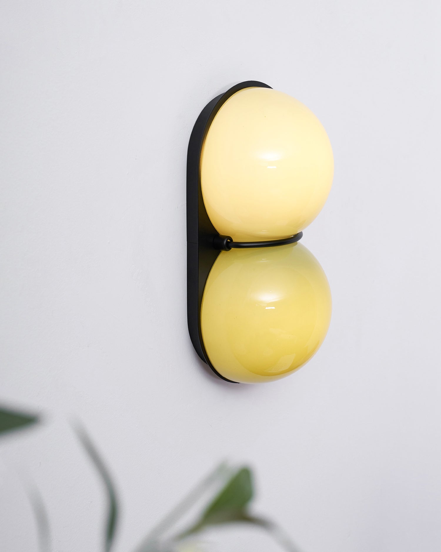 Akroia Wall Light