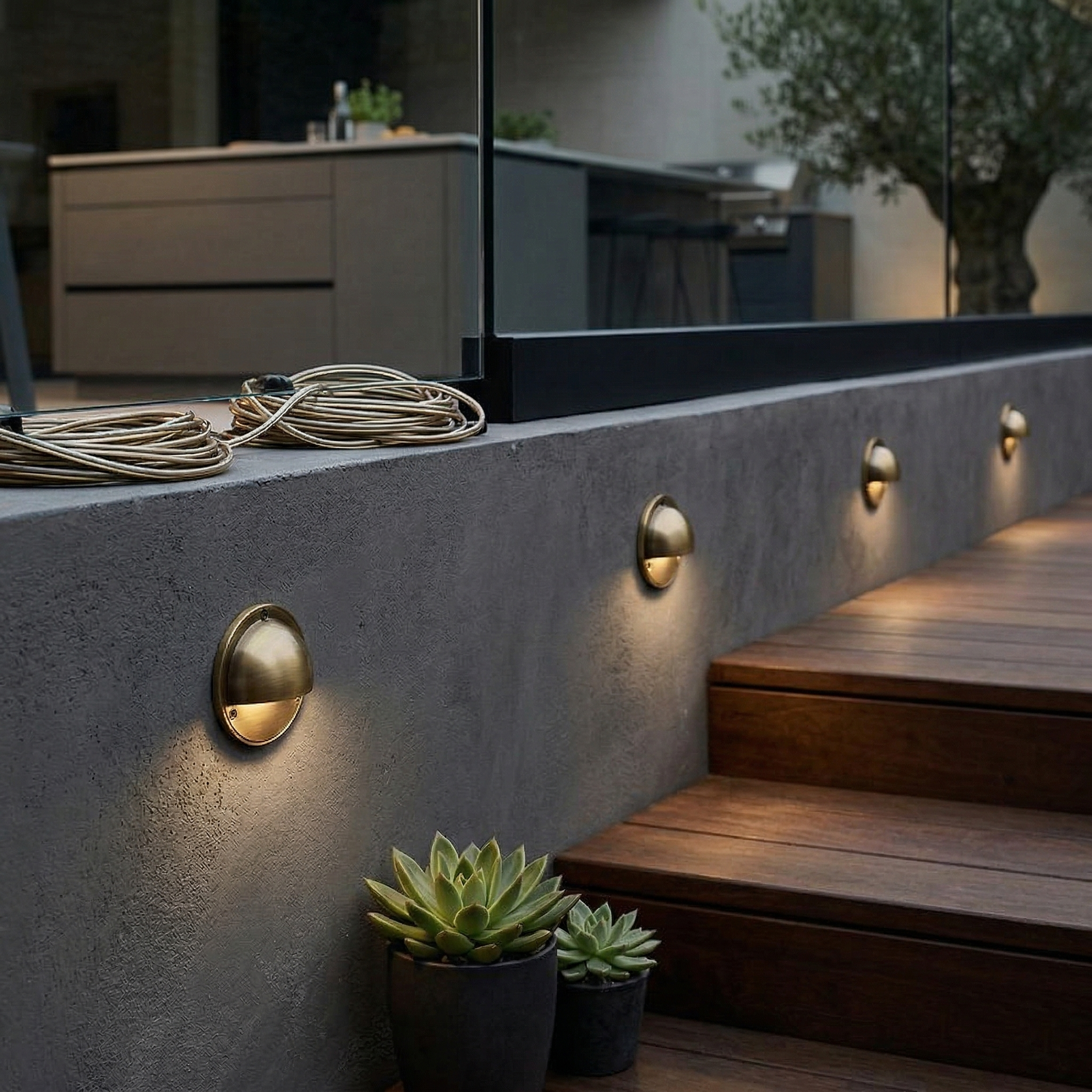 Fennis Outdoor Wall Light