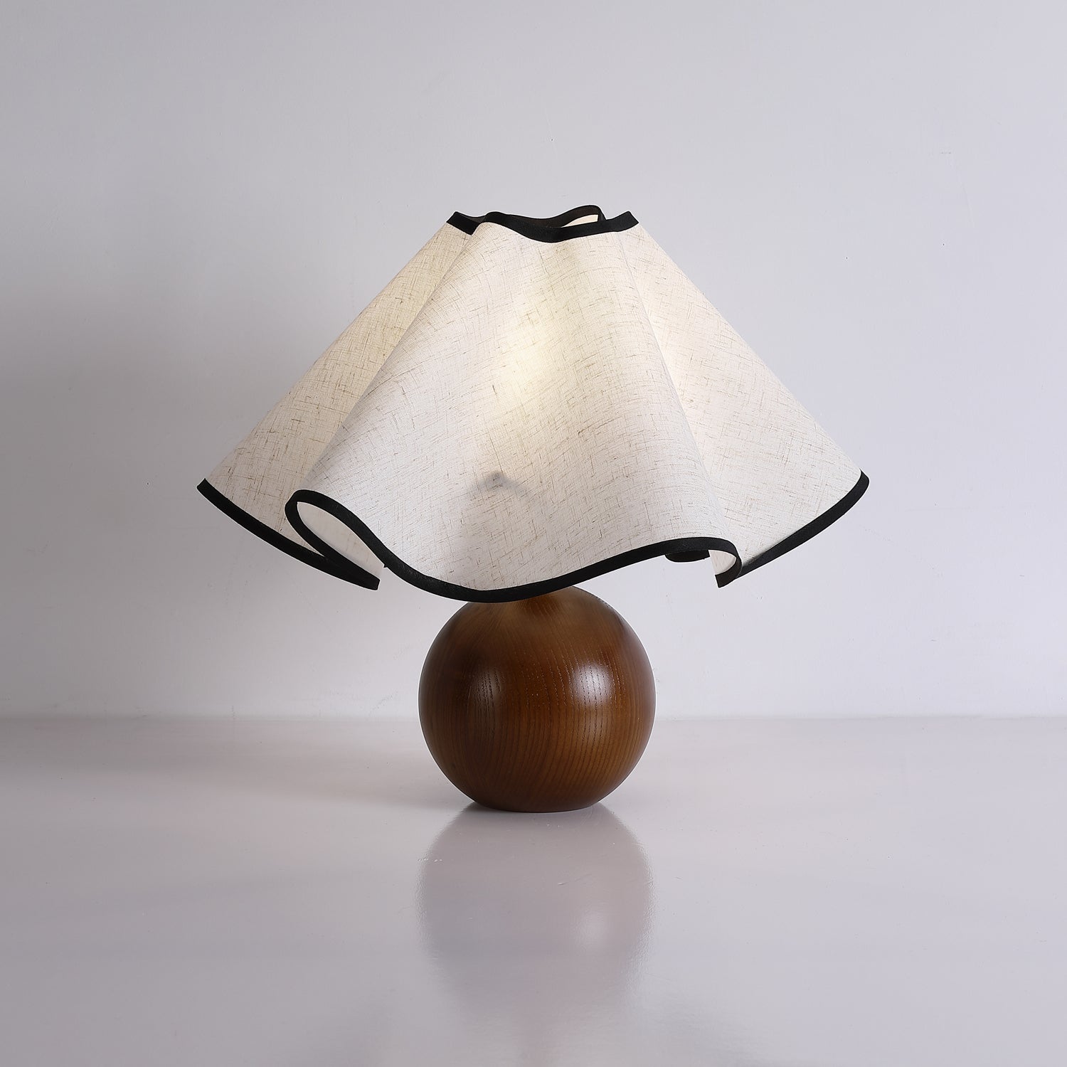Melto Wave Table Lamp