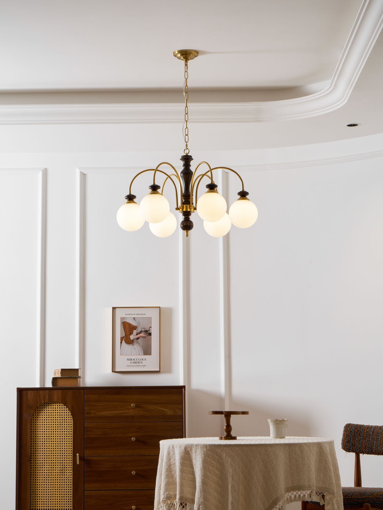 Wynre Classic Chandelier